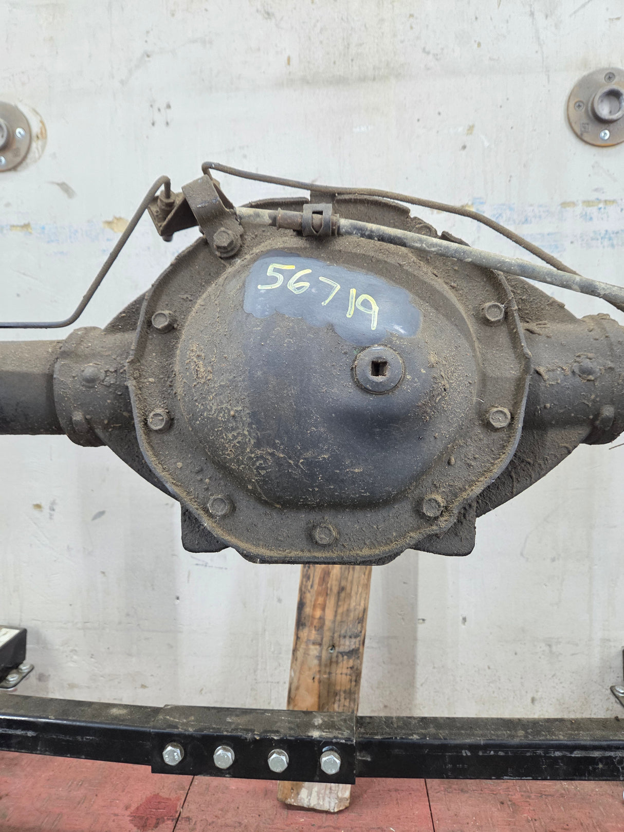 2009-2013 Chevrolet Silverado GMC Sierra 1500 Rear Axle GU5 3.23 Gear Ratio