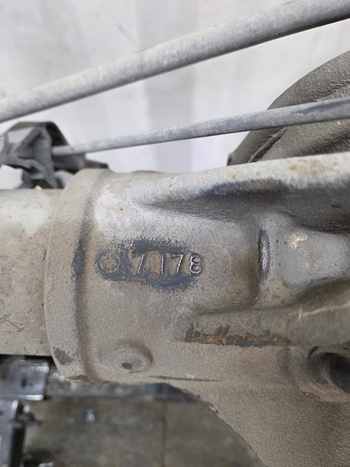 2007-2008 Chevrolet Silverado GMC Sierra 1500 Rear Axle 3.23 Gear Ratio GU5