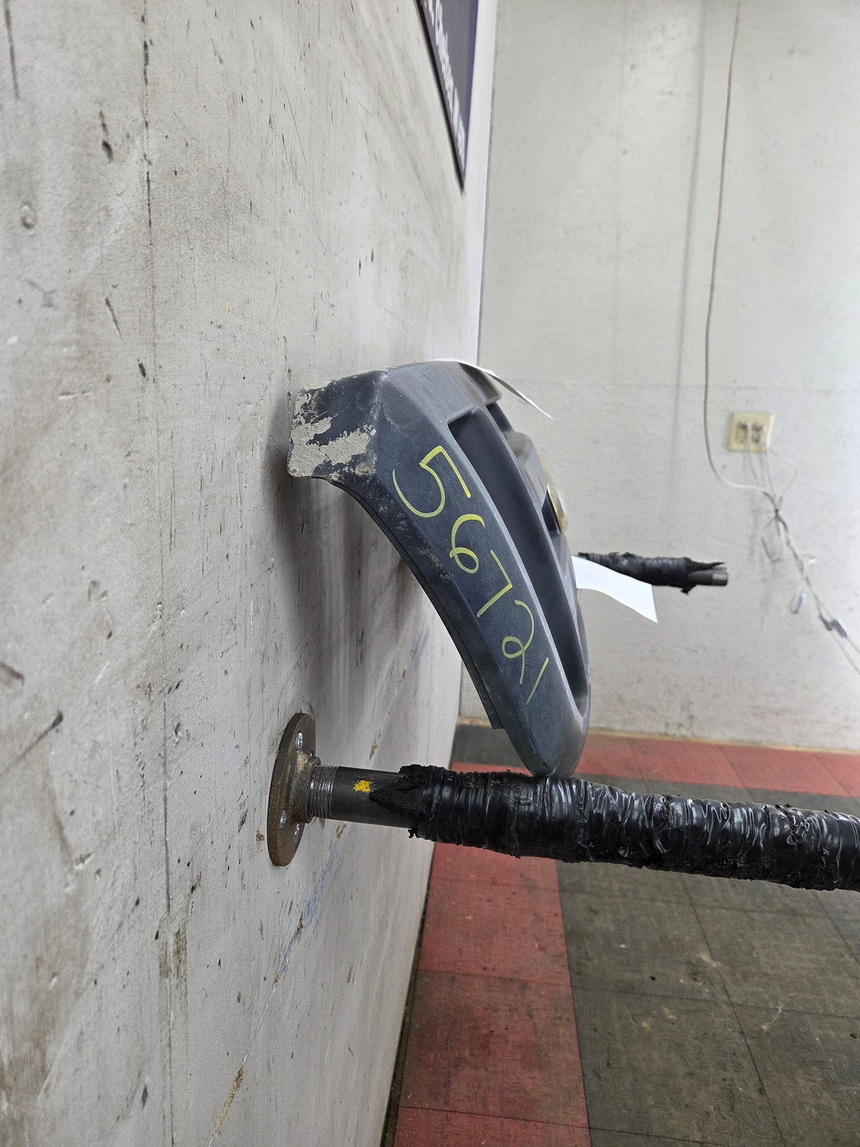 2004-2005 Ford Ranger Grill Surround