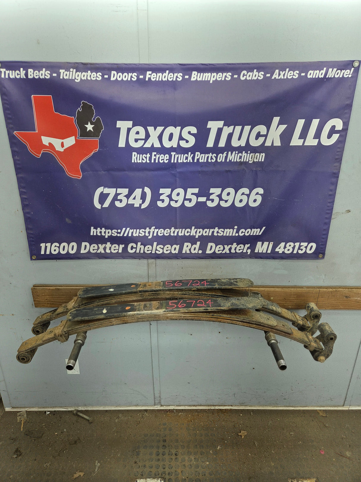 1999-2007 Ford F250 F350 Super Duty Rear Leaf Spring - Pair