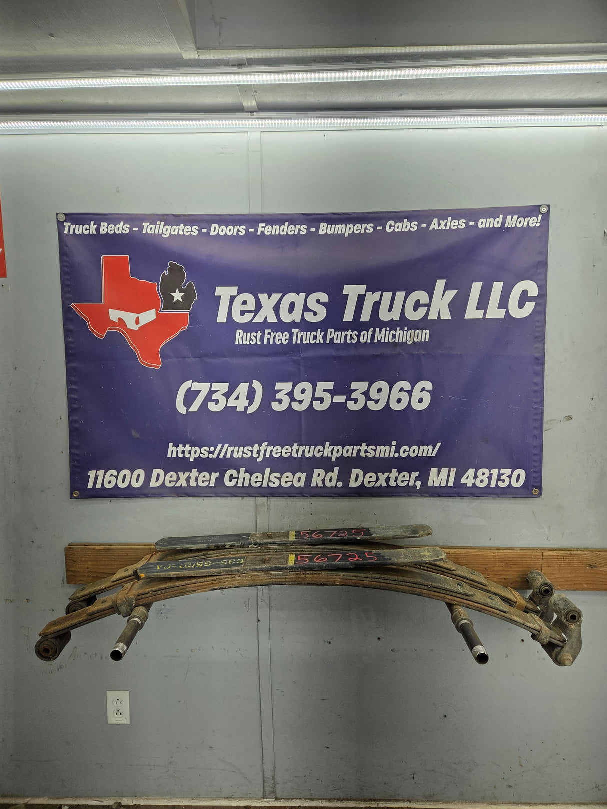 1999-2007 Ford F250 F350 Super Duty Rear Leaf Spring - Pair