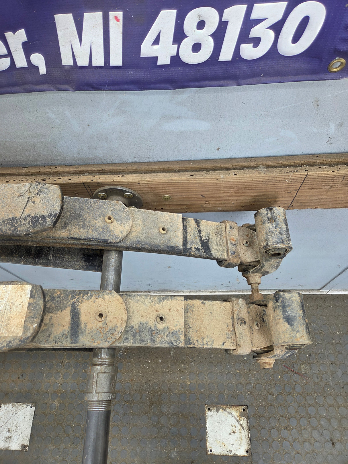 2008-2010 Ford F250 F350 Super Duty Rear Leaf Spring - Pair