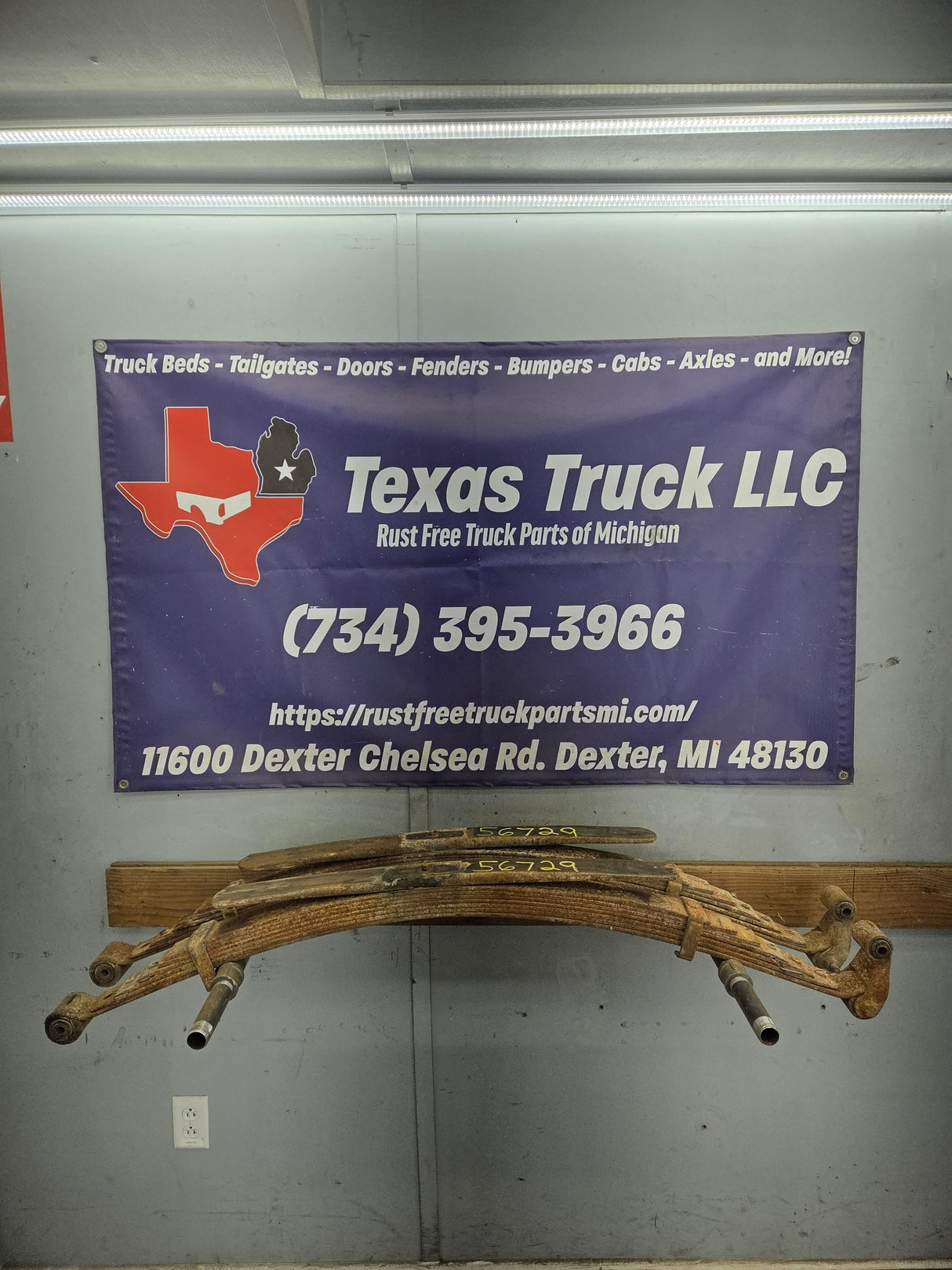 1980-1988 Chevrolet GMC C20 C30 K20 K30 Rear Leaf Springs 8 Leaf pack 14015741