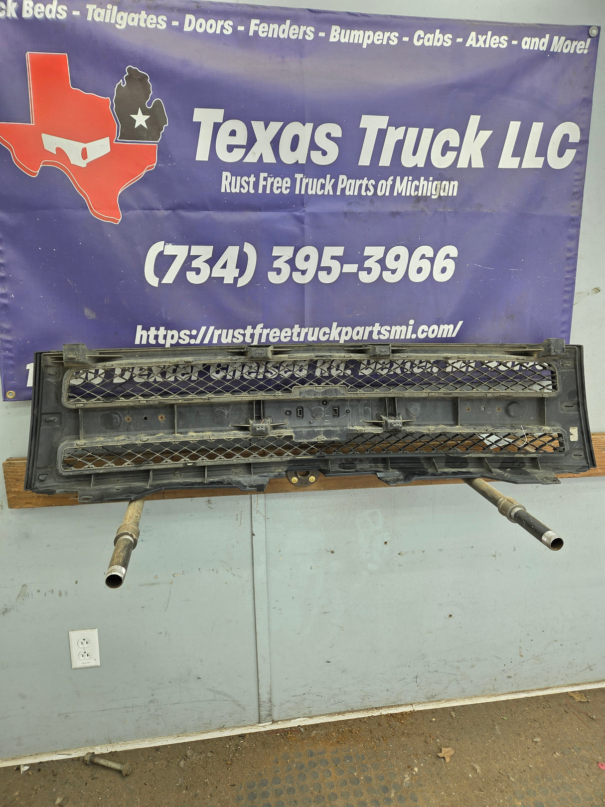 2007-2013 Chevrolet Silverado 1500 Black Grill