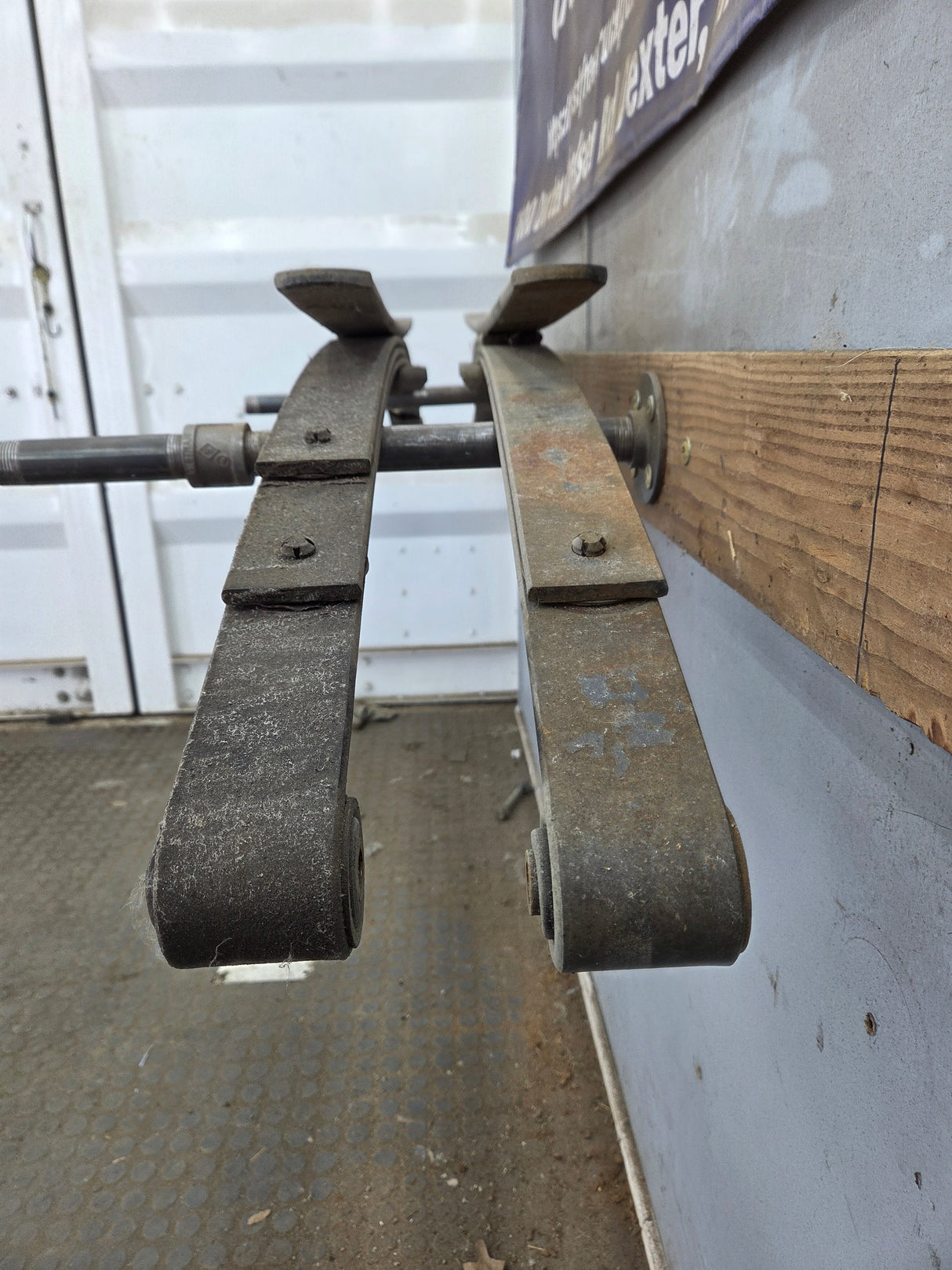 2002-2008 Dodge Ram 1500 Rear Leaf Springs 52113143AD - Pair