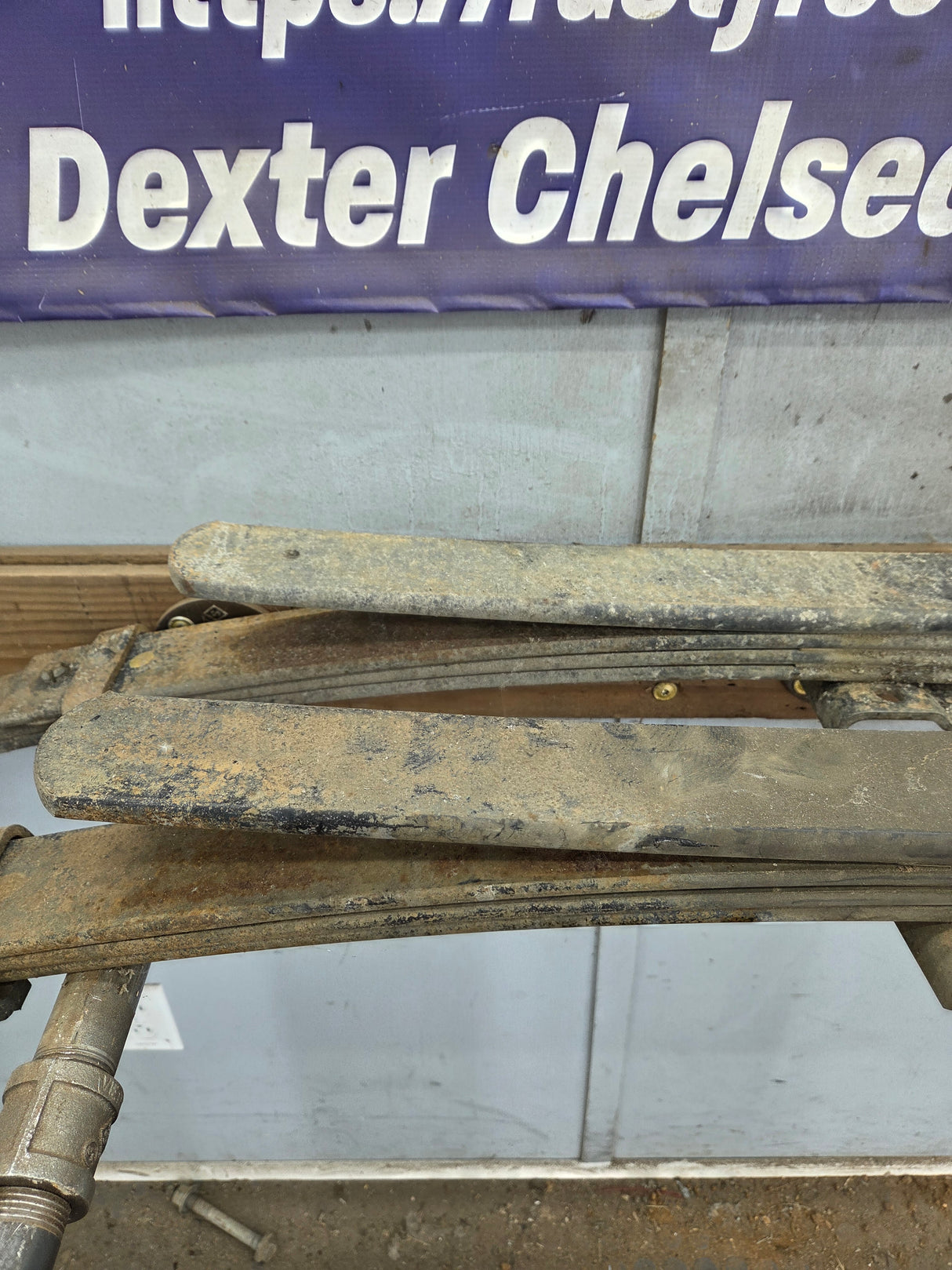 2002-2008 Dodge Ram 1500 Rear Leaf Springs 52113143AD - Pair