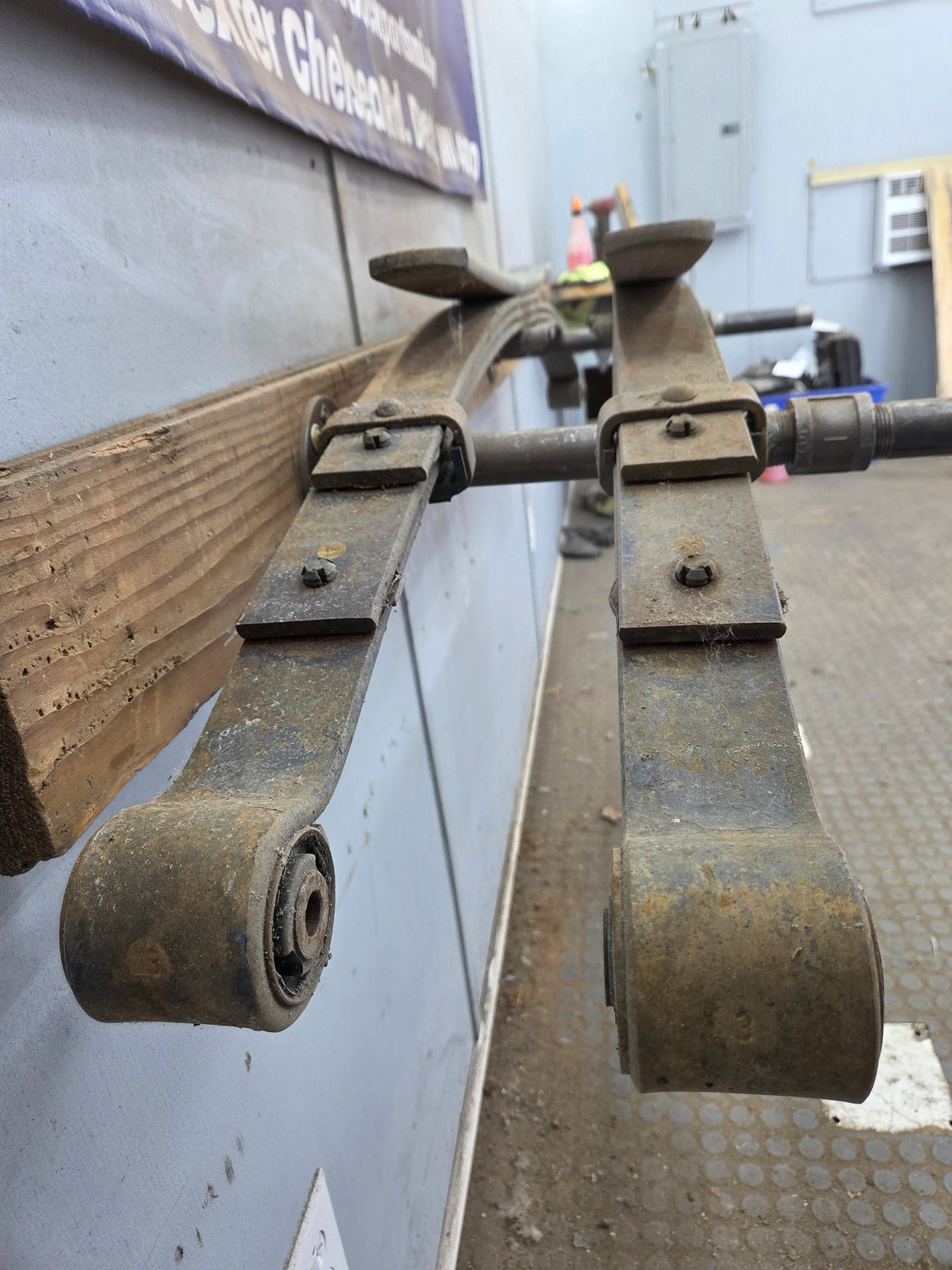 2002-2008 Dodge Ram 1500 Rear Leaf Springs 52113143AD - Pair