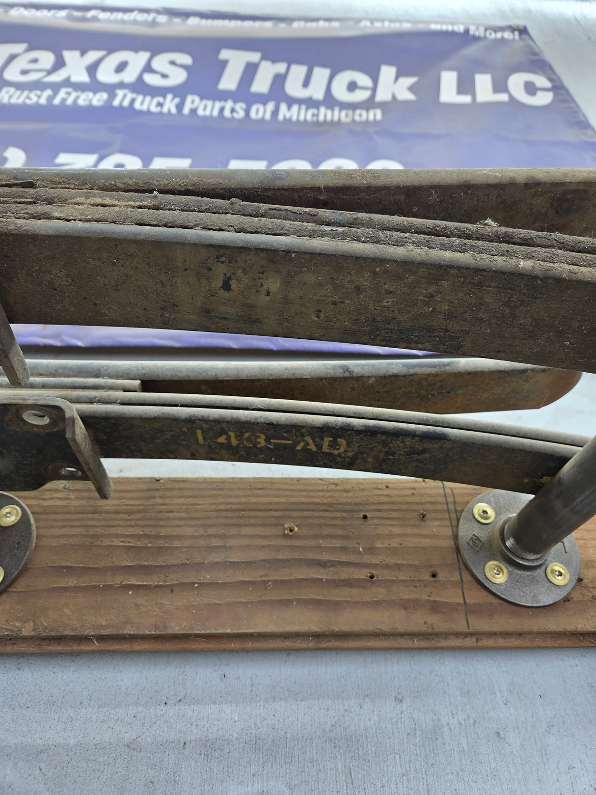 2002-2008 Dodge Ram 1500 Rear Leaf Springs 52113143AD - Pair