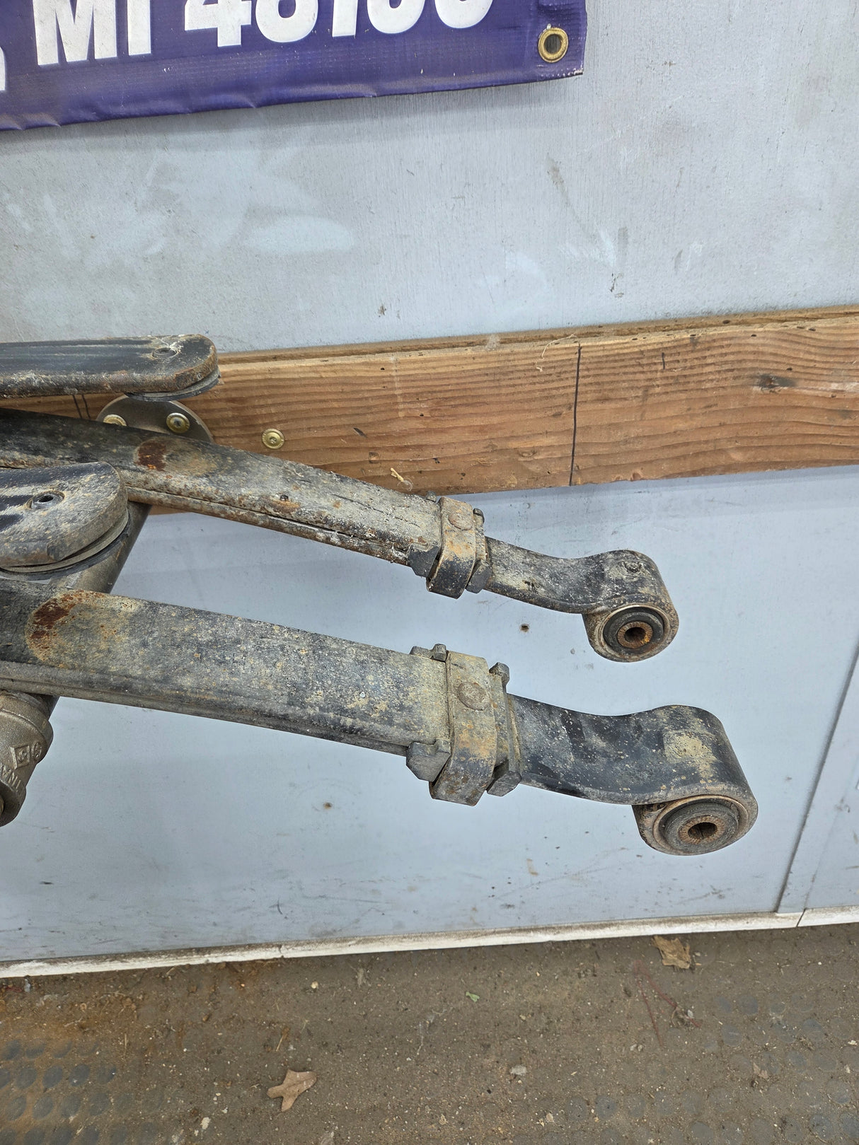 2007-2013 Chevrolet Silverado / GMC Sierra 1500 Rear Leaf Spring - Pair