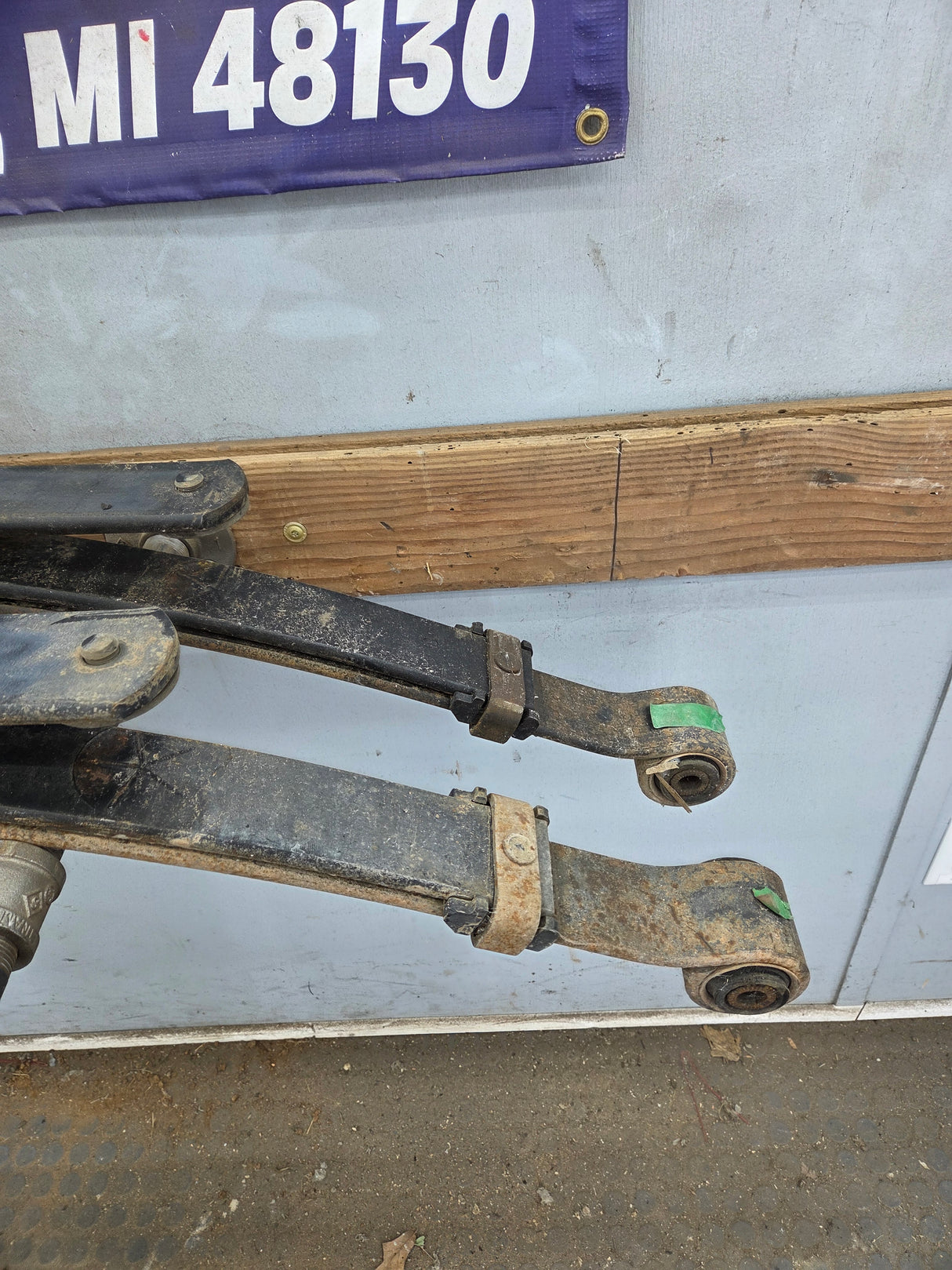 2007-2013 Chevrolet Silverado / GMC Sierra 1500 Rear Leaf Spring - Pair 20901044 RPN 3400