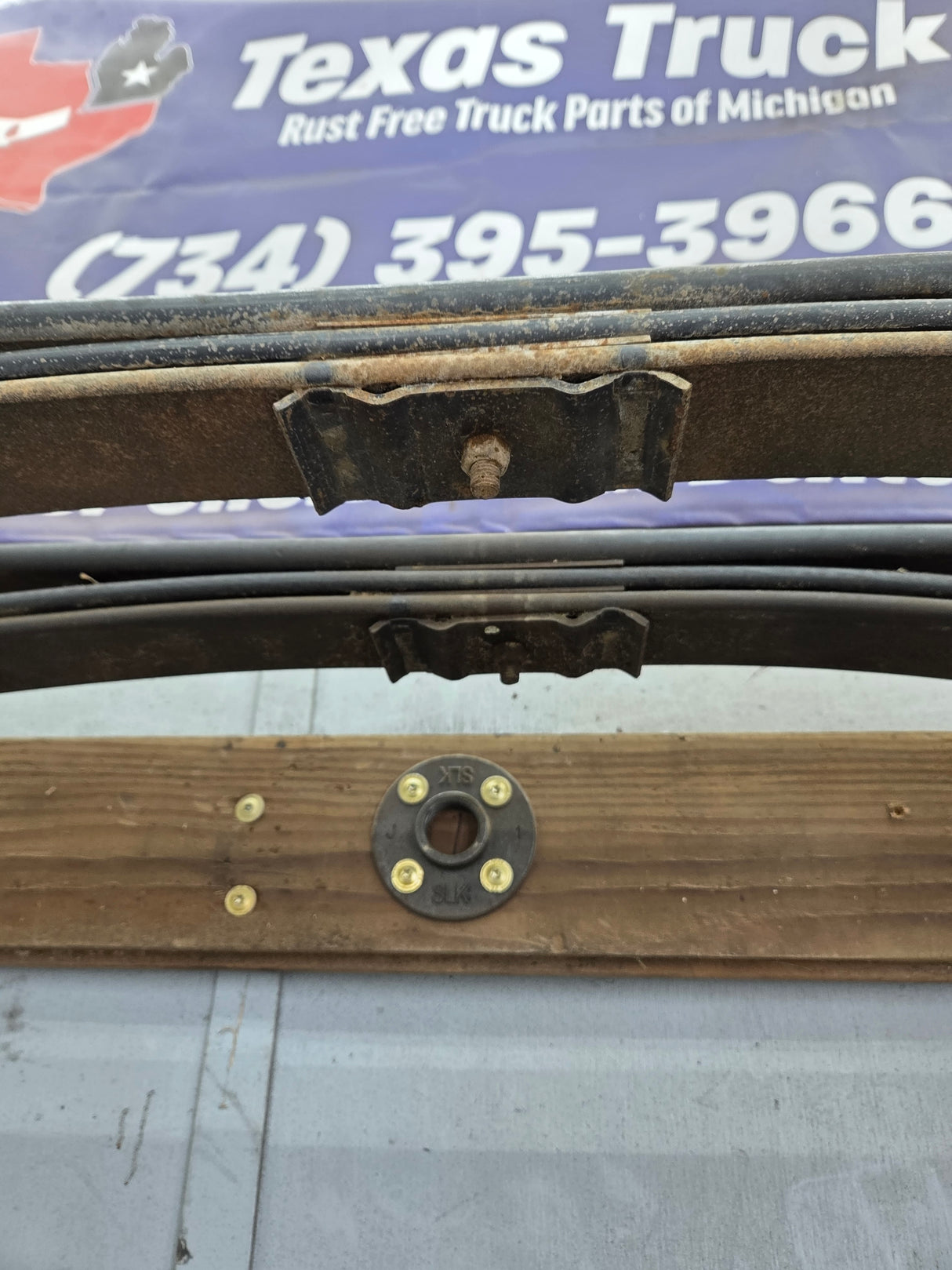2007-2013 Chevrolet Silverado / GMC Sierra 1500 Rear Leaf Spring - Pair 20901044 RPN 3400