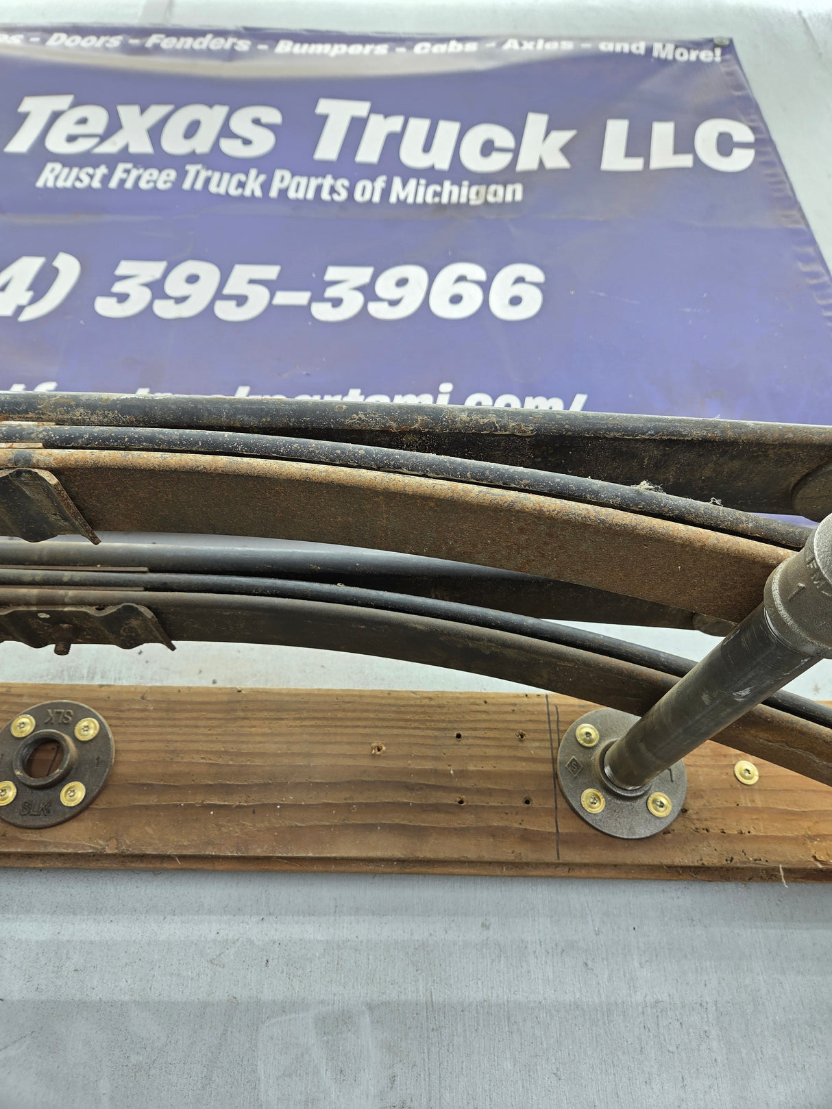 2007-2013 Chevrolet Silverado / GMC Sierra 1500 Rear Leaf Spring - Pair 20901044 RPN 3400