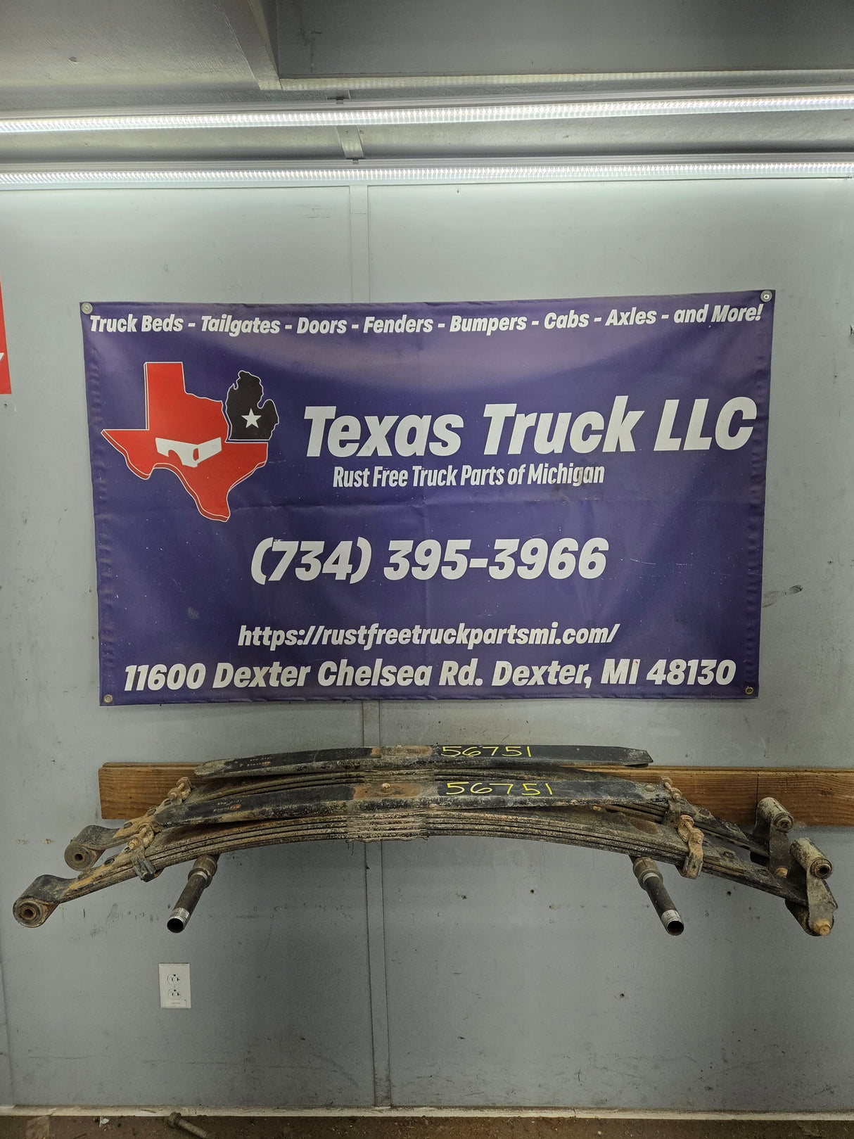 2001-2010 Chevrolet Silverado / GMC Sierra 2500HD 3500HD Rear Leaf Springs - Pair