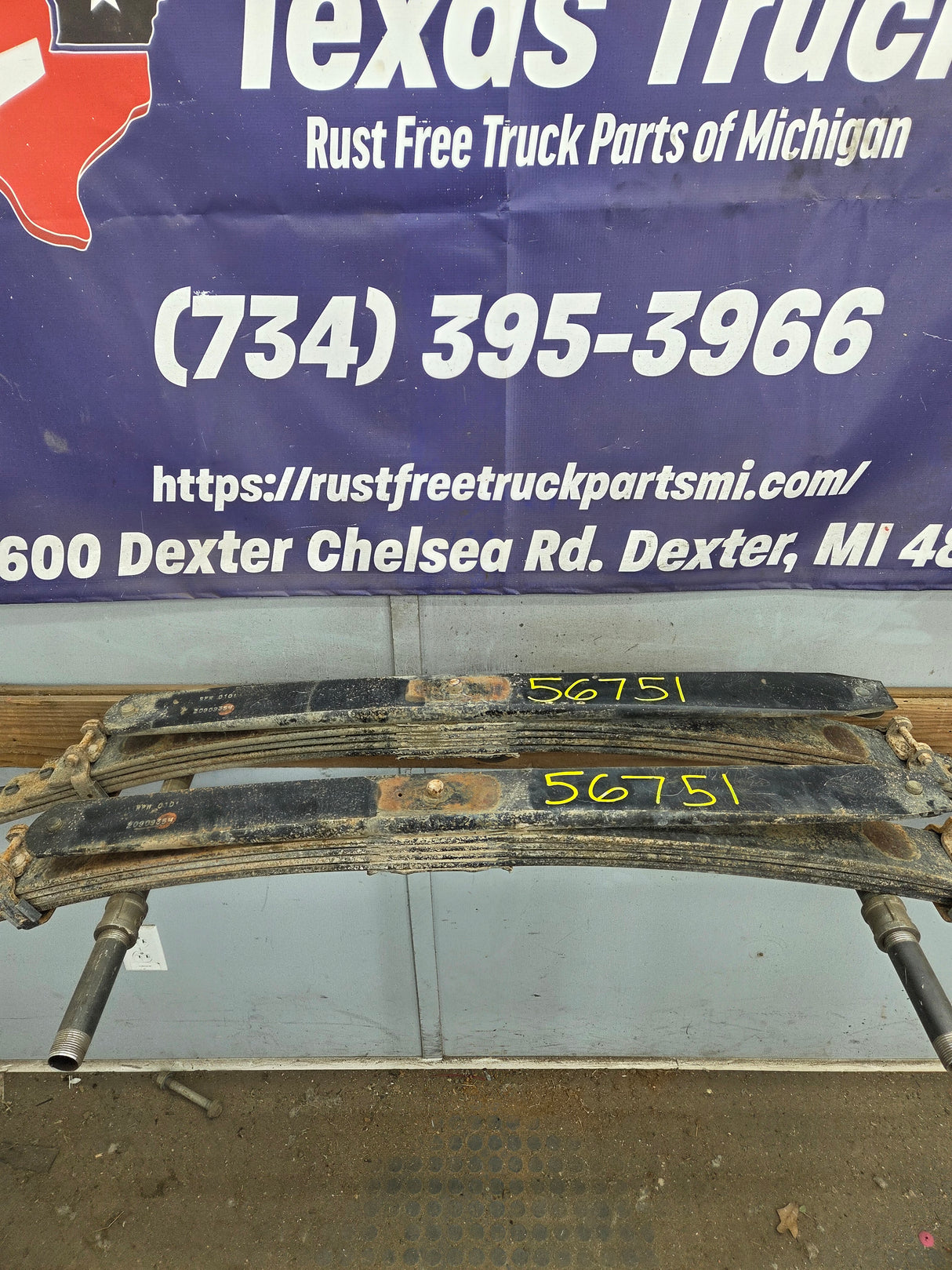 2001-2010 Chevrolet Silverado / GMC Sierra 2500HD 3500HD Rear Leaf Springs - Pair