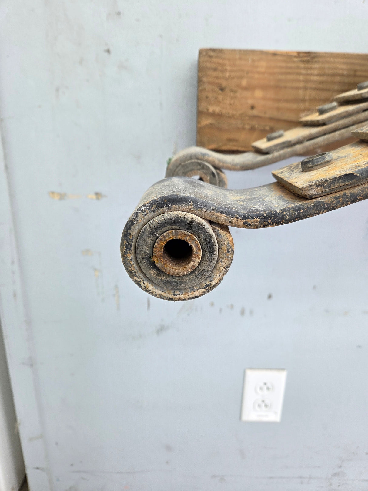 2001-2010 Chevrolet Silverado / GMC Sierra 2500HD 3500HD Rear Leaf Springs - Pair