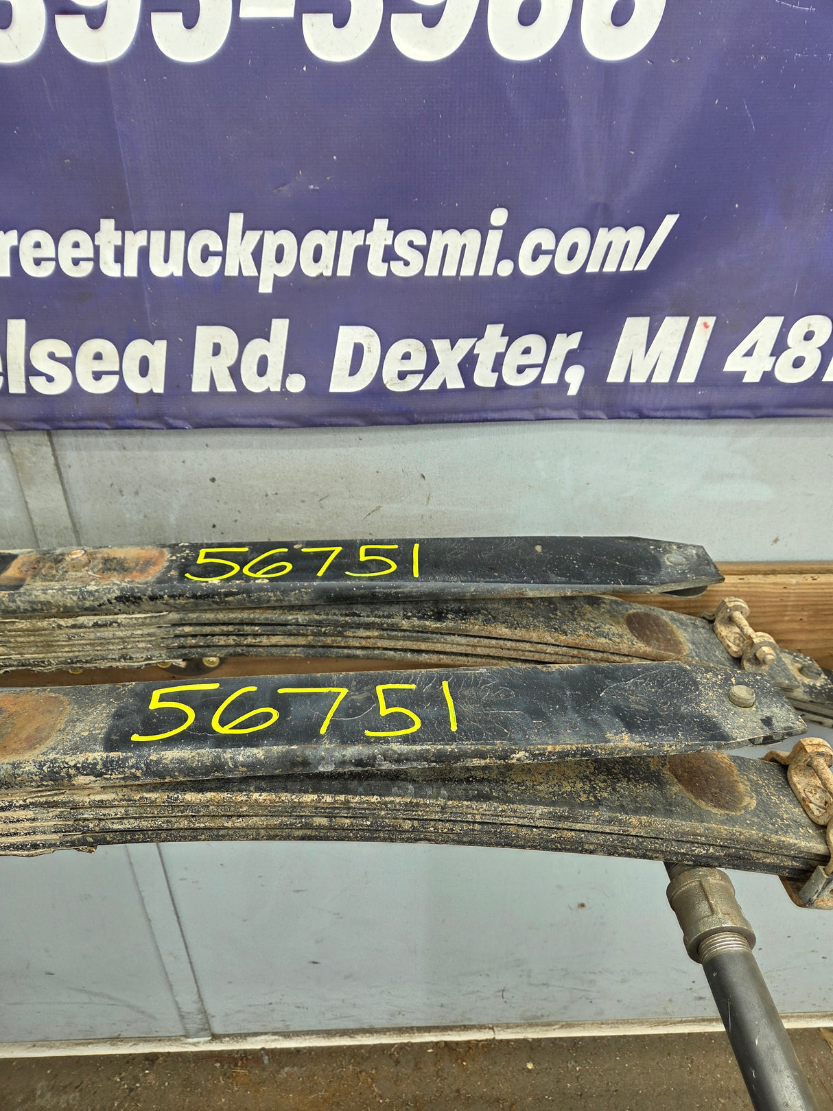 2001-2010 Chevrolet Silverado / GMC Sierra 2500HD 3500HD Rear Leaf Springs - Pair