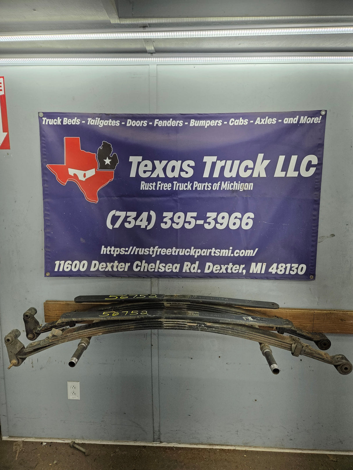 2001-2010 Chevrolet Silverado / GMC Sierra 2500HD 3500HD Rear Leaf Springs - Pair