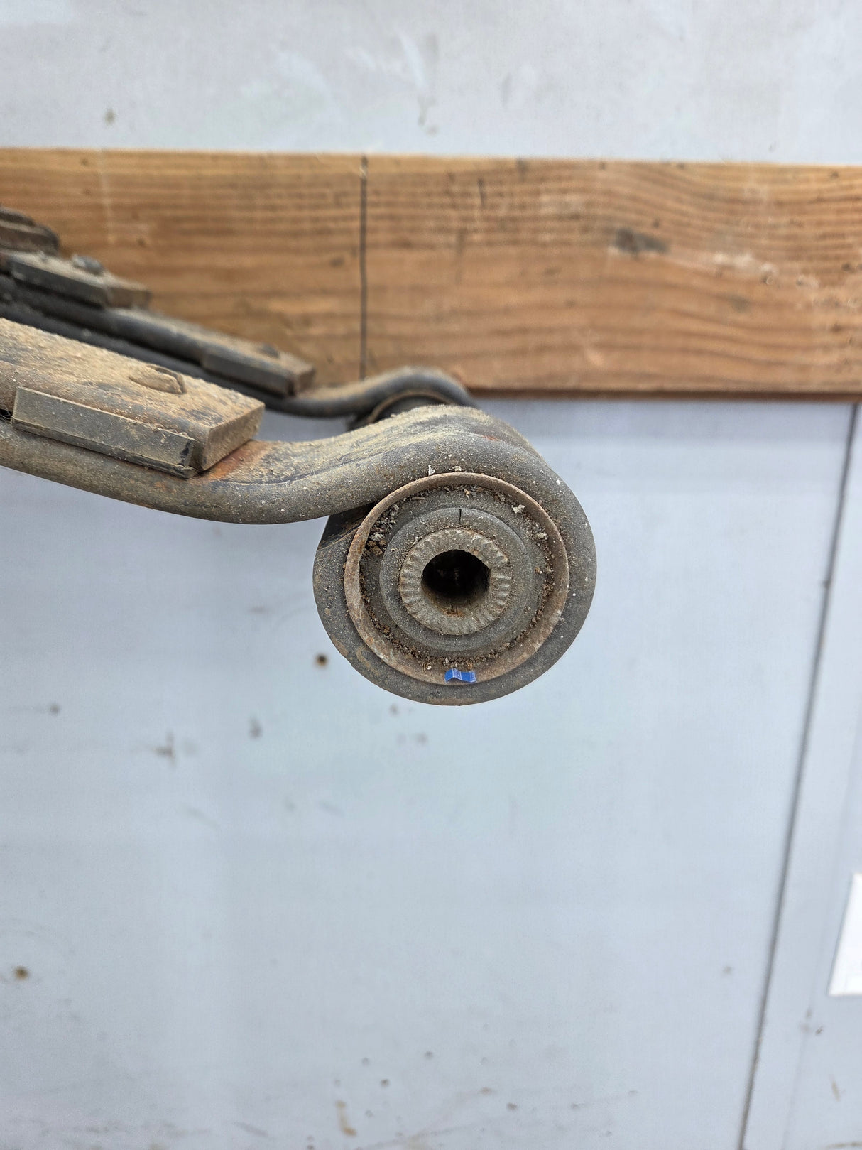 2001-2010 Chevrolet Silverado / GMC Sierra 2500HD 3500HD Rear Leaf Springs - Pair