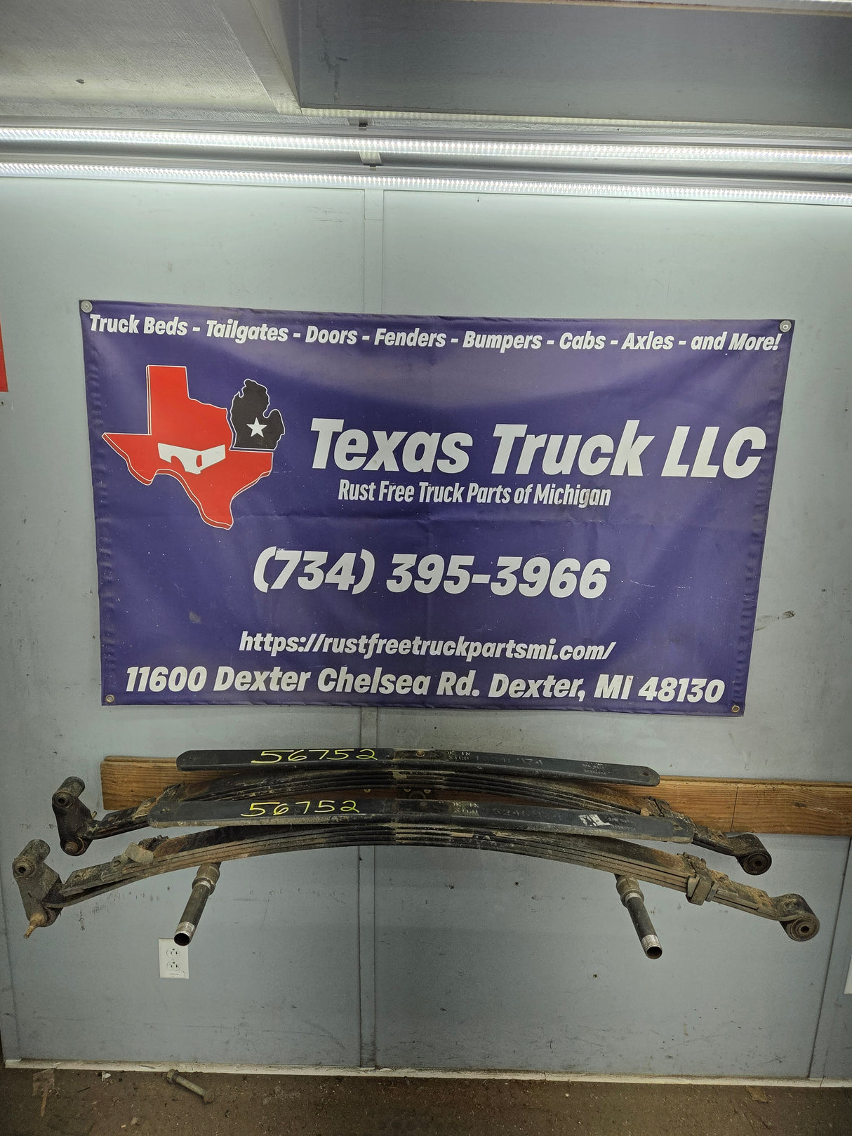 2001-2010 Chevrolet Silverado / GMC Sierra 2500HD 3500HD Rear Leaf Springs - Pair