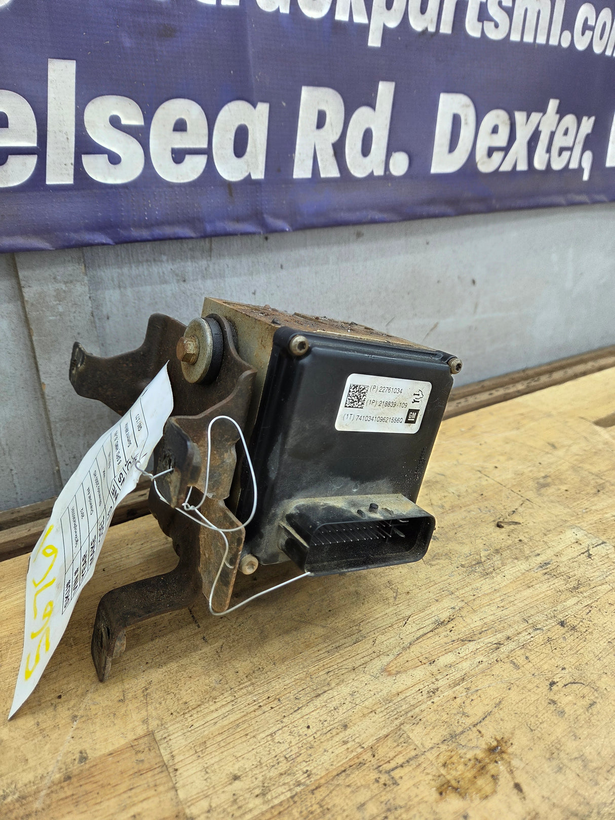 2012-2014 Chevrolet Silverado GMC 2500 3500 ABS Pump Module 4 Wheel ABS 22761034