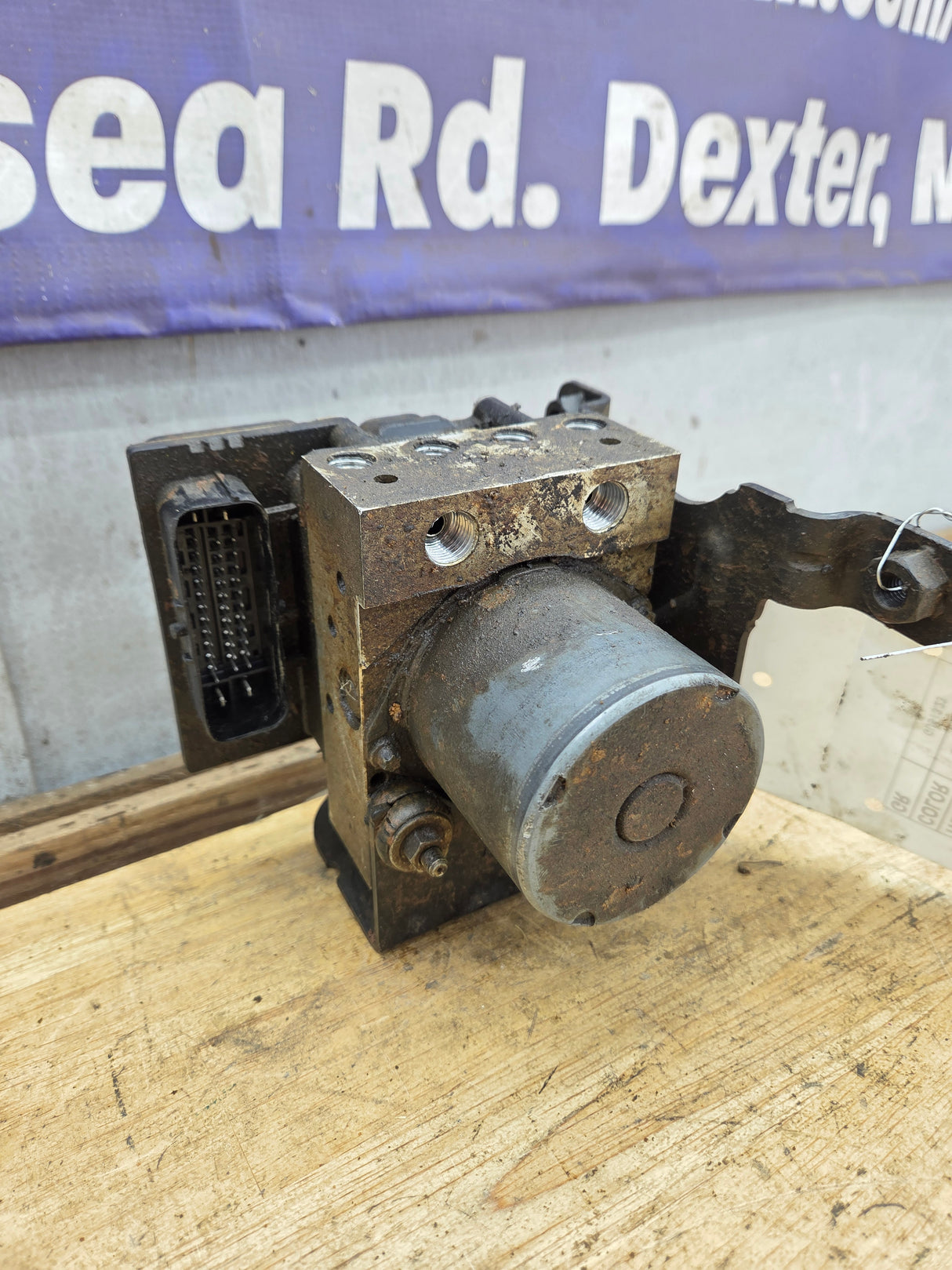 2009-2013 Chevrolet Silverado GMC ABS Pump Module Control Assembly 1500