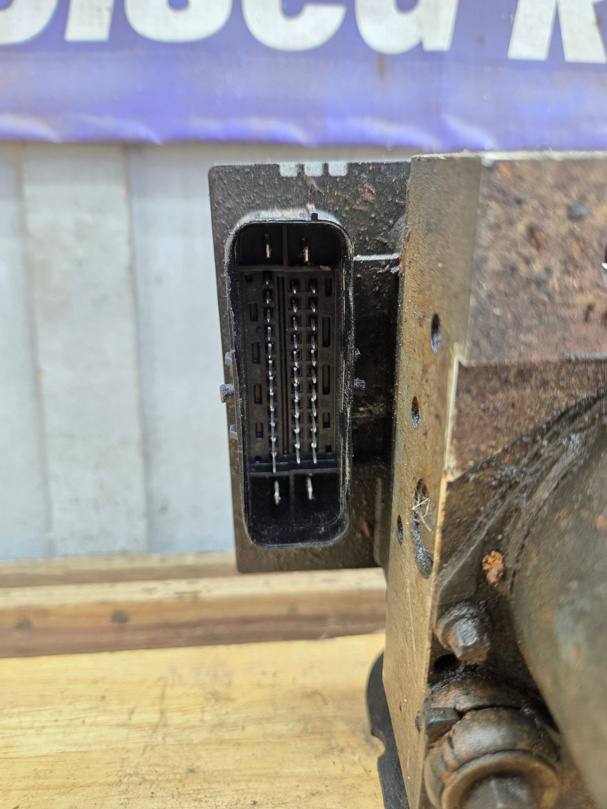 2009-2013 Chevrolet Silverado GMC ABS Pump Module Control Assembly 1500