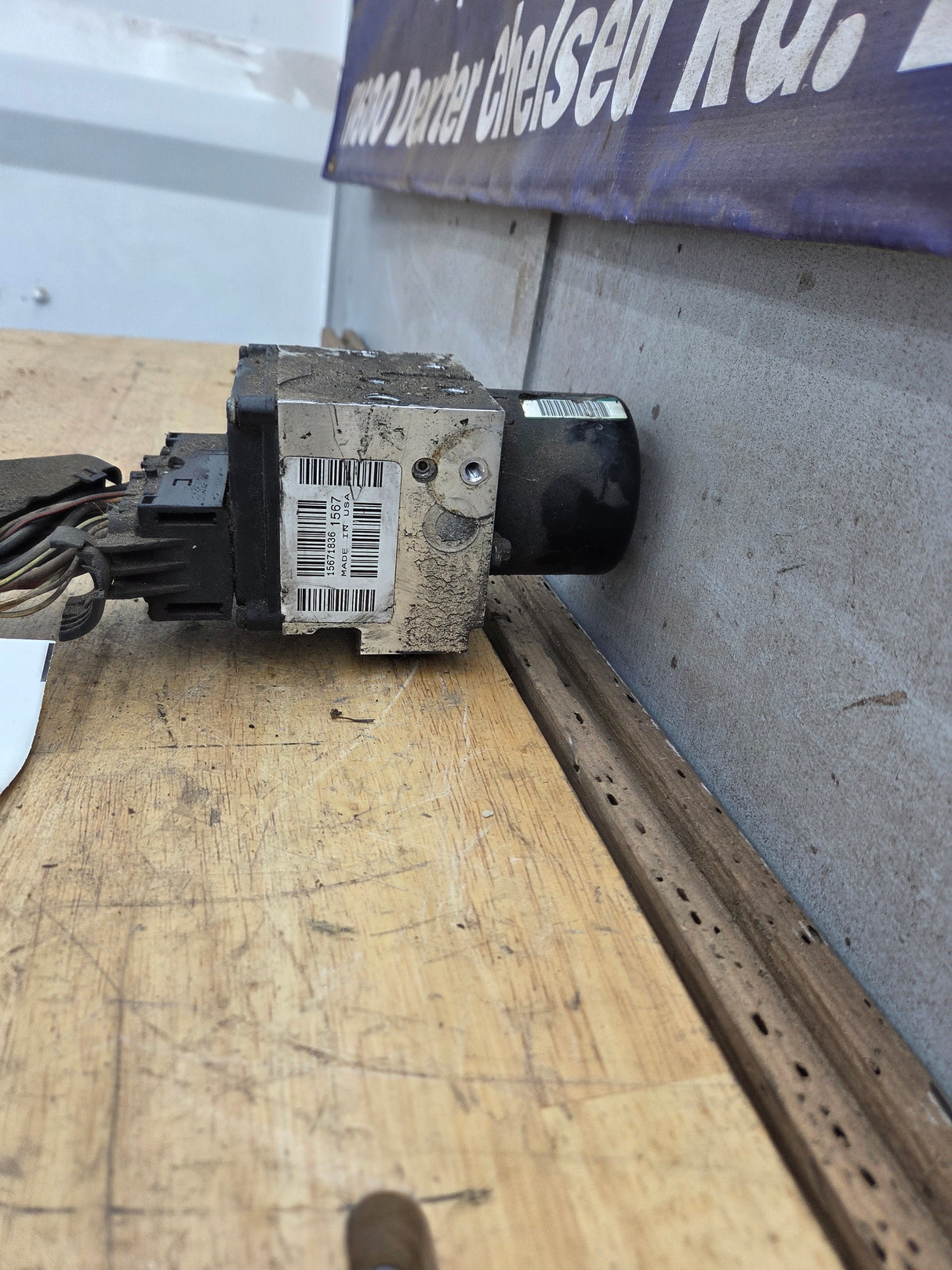 2008-2010 Ford Super Duty F250 F350 ABS Pump Module Control Assembly 7C34-2C346-AJ