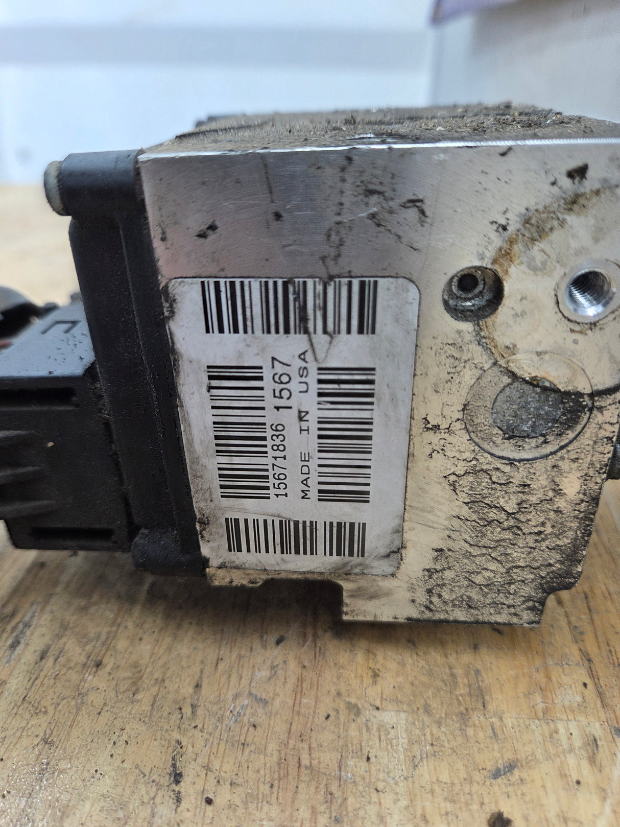 2008-2010 Ford Super Duty F250 F350 ABS Pump Module Control Assembly 7C34-2C346-AJ