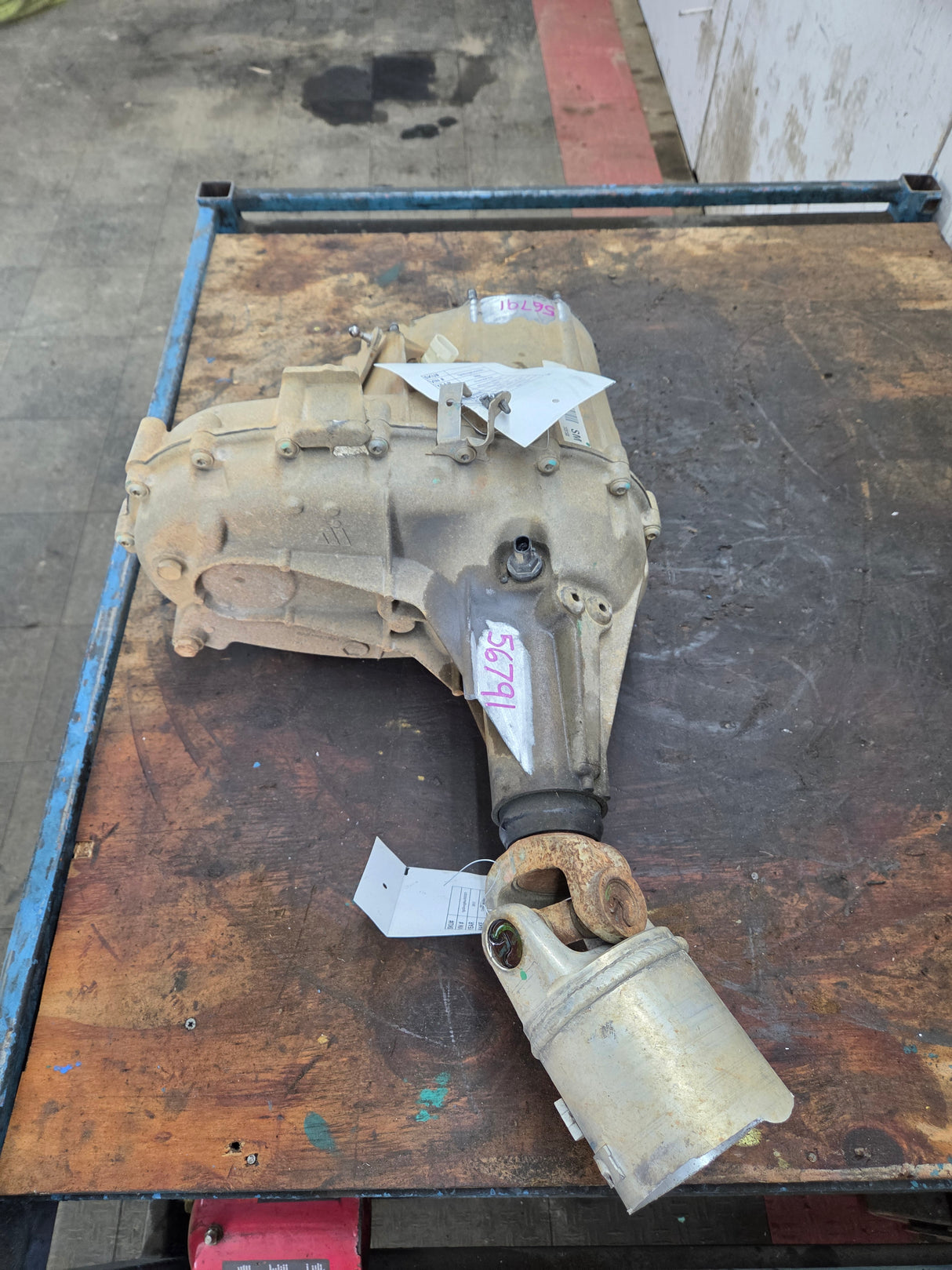 2011-2016 Chevrolet Silverado GMC Sierra 2500HD 3500HD TRANSFER CASE 6L-90 TRANSMISSION 6 SPD