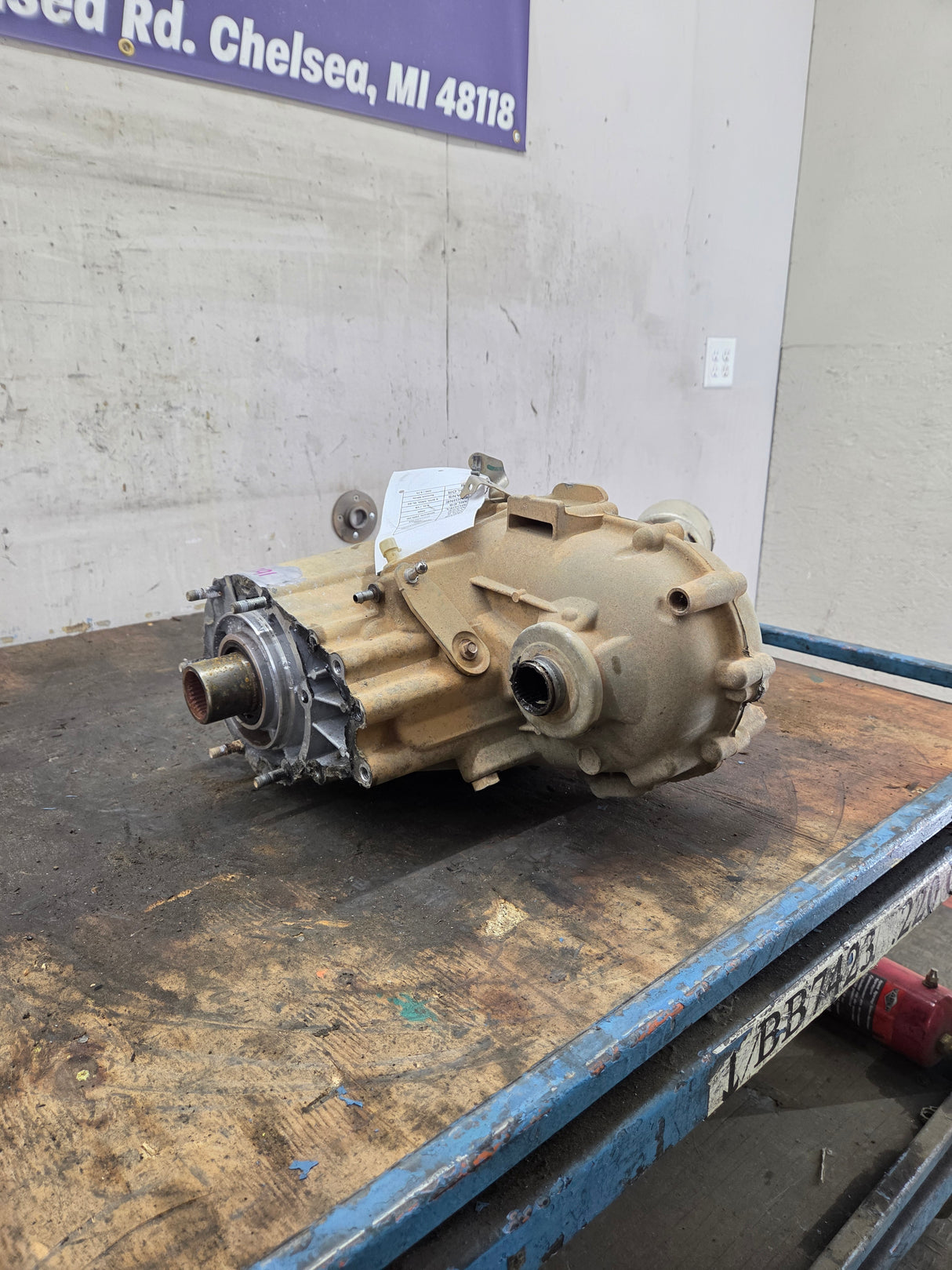 2011-2016 Chevrolet Silverado GMC Sierra 2500HD 3500HD TRANSFER CASE 6L-90 TRANSMISSION 6 SPD