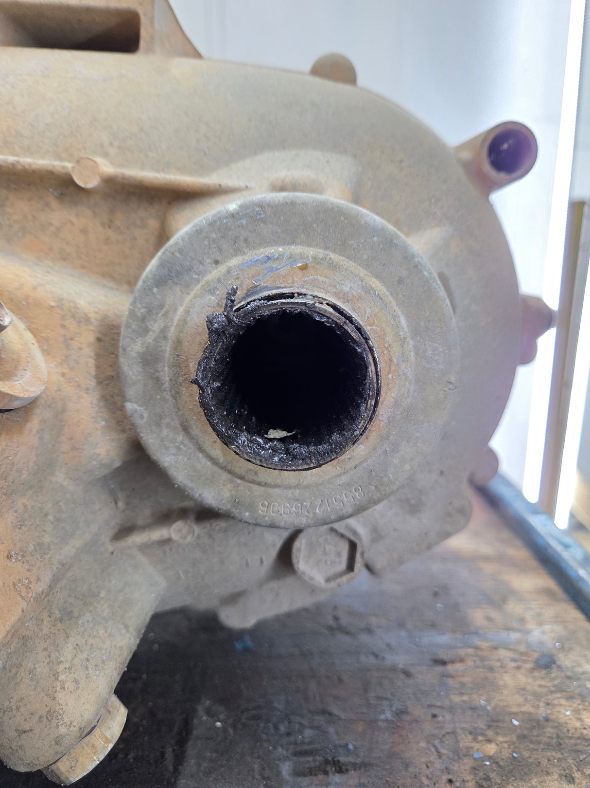 2011-2016 Chevrolet Silverado GMC Sierra 2500HD 3500HD TRANSFER CASE 6L-90 TRANSMISSION 6 SPD