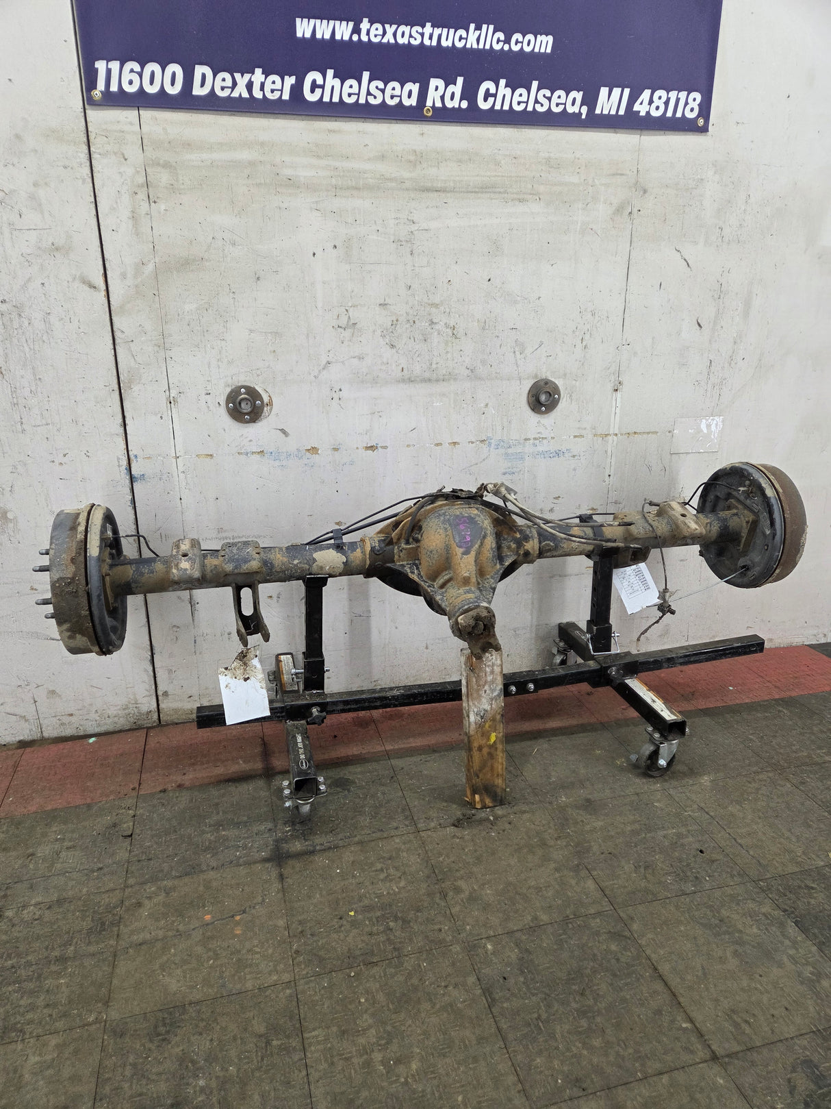 2009-2013 Chevrolet Silverado GMC Sierra 1500 Rear Axle 8.6" 3.42 Gear Ratio