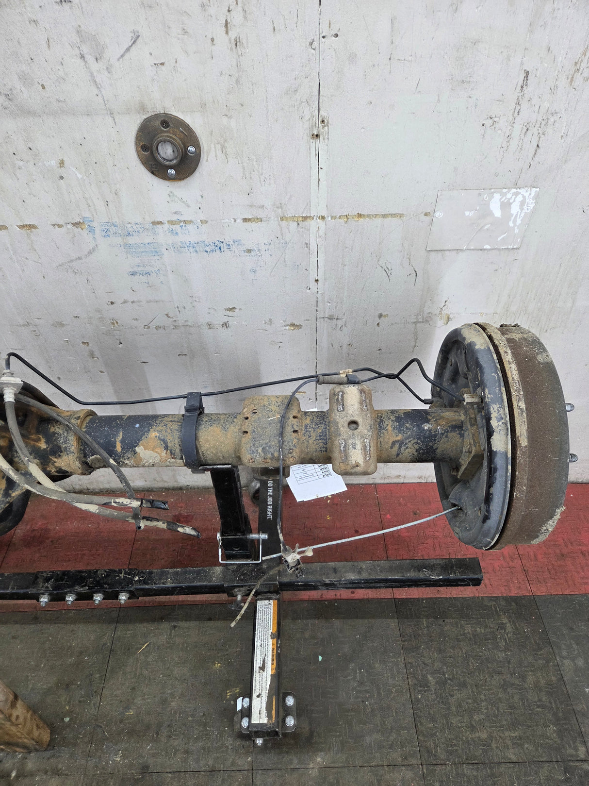 2009-2013 Chevrolet Silverado GMC Sierra 1500 Rear Axle 8.6" 3.42 Gear Ratio