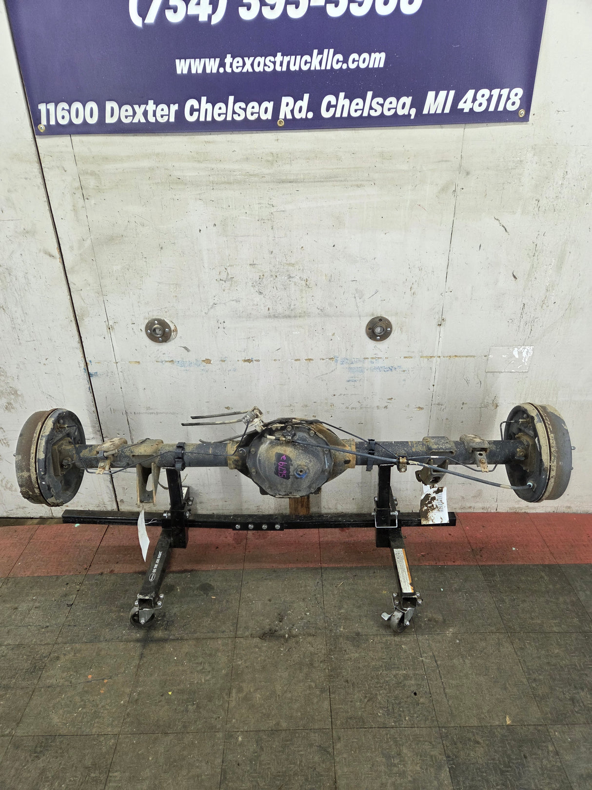 2009-2013 Chevrolet Silverado GMC Sierra 1500 Rear Axle 8.6" 3.42 Gear Ratio