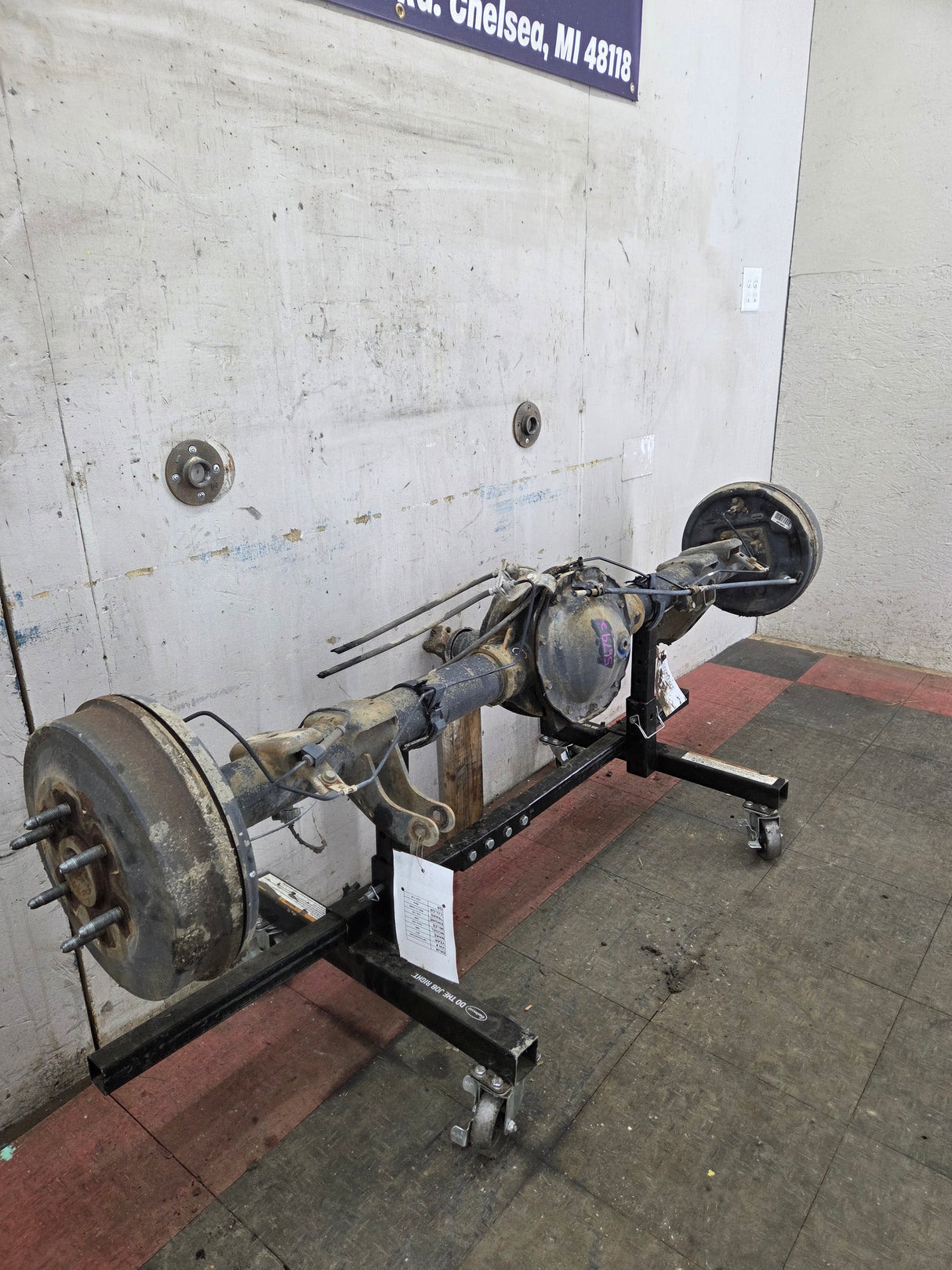 2009-2013 Chevrolet Silverado GMC Sierra 1500 Rear Axle 8.6" 3.42 Gear Ratio