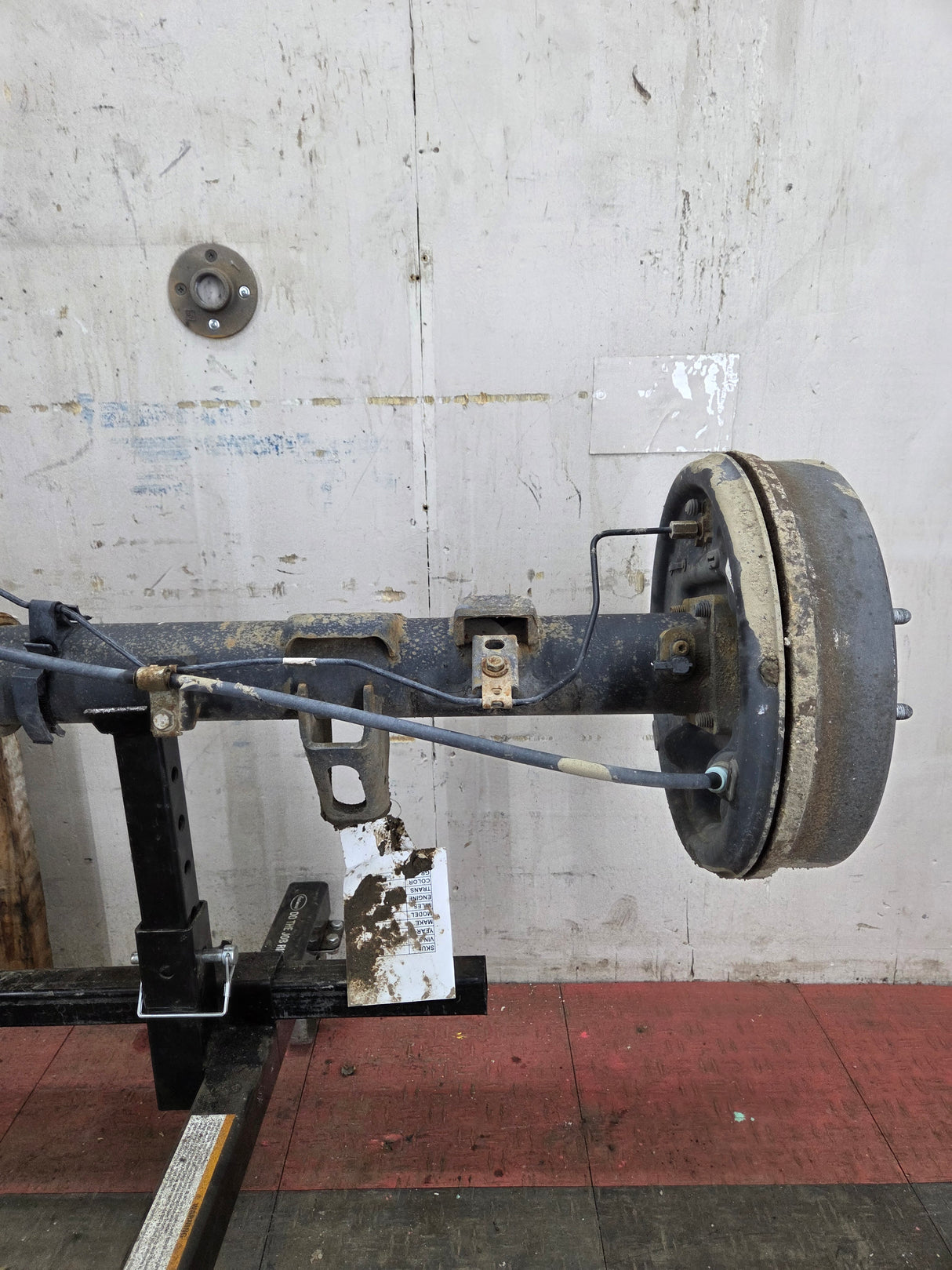 2009-2013 Chevrolet Silverado GMC Sierra 1500 Rear Axle 8.6" 3.42 Gear Ratio