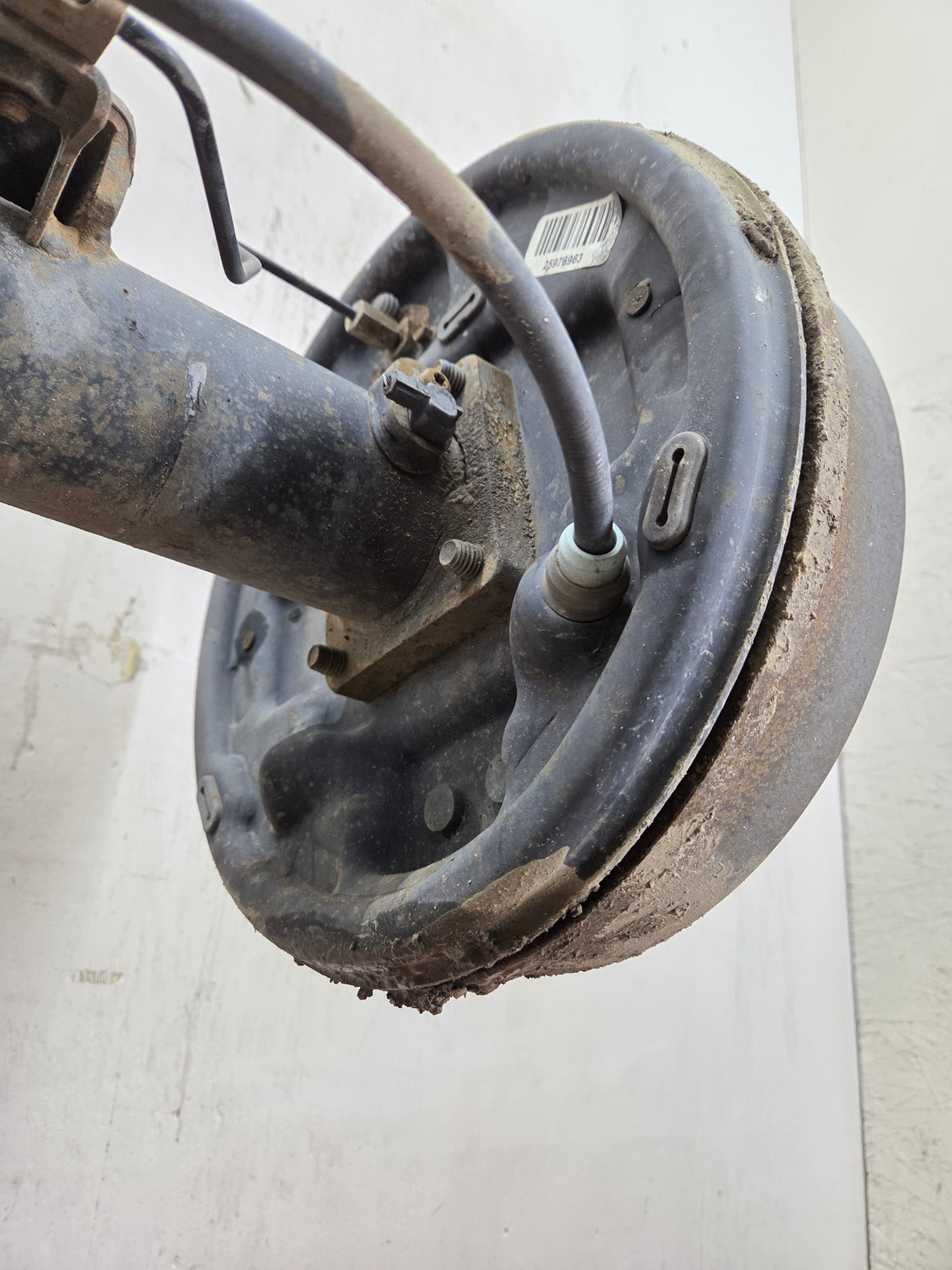 2009-2013 Chevrolet Silverado GMC Sierra 1500 Rear Axle 8.6" 3.42 Gear Ratio