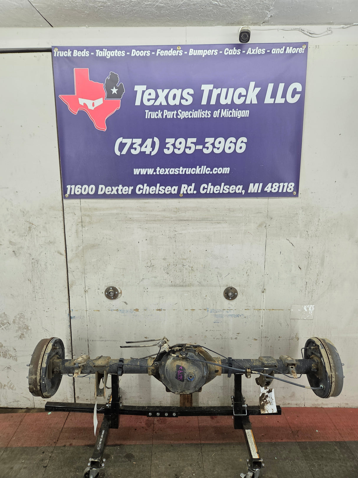 2009-2013 Chevrolet Silverado GMC Sierra 1500 Rear Axle 8.6" 3.42 Gear Ratio