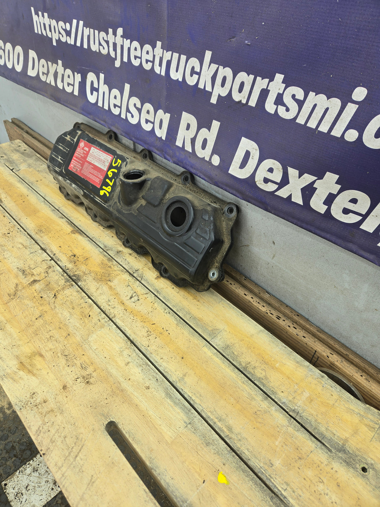 2004.5-2007 Ford 6.0L Power Stroke Passenger Side Valve Cover 1858581C1