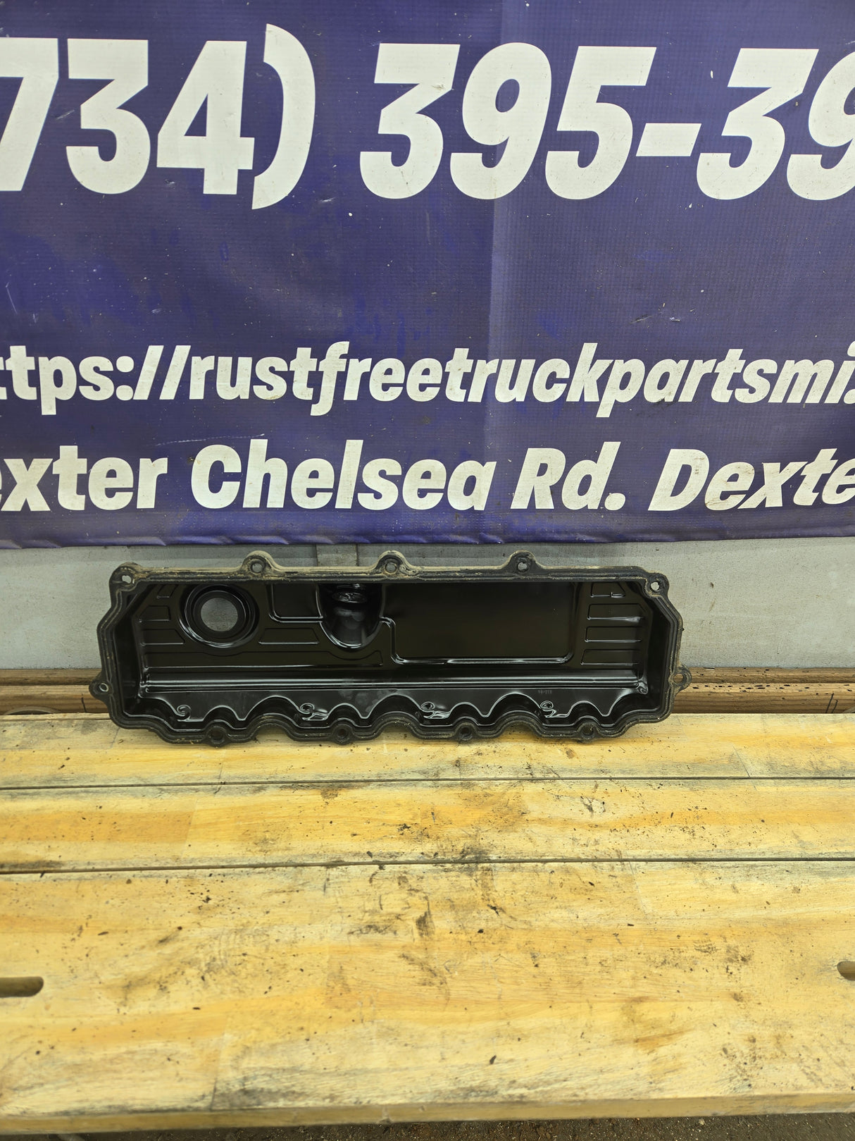2004.5-2007 Ford 6.0L Power Stroke Passenger Side Valve Cover 1858581C1