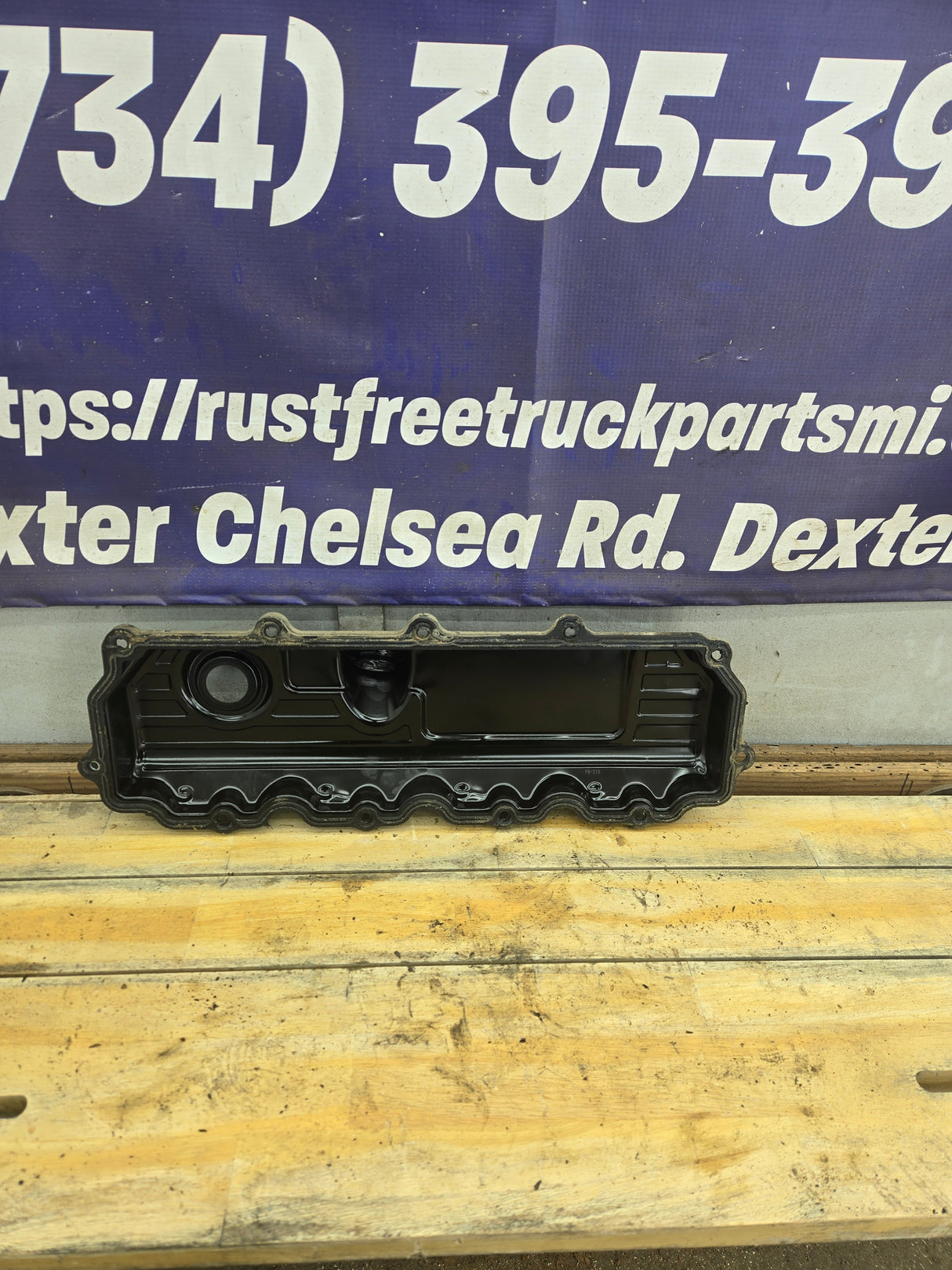 2004.5-2007 Ford 6.0L Power Stroke Passenger Side Valve Cover 1858581C1