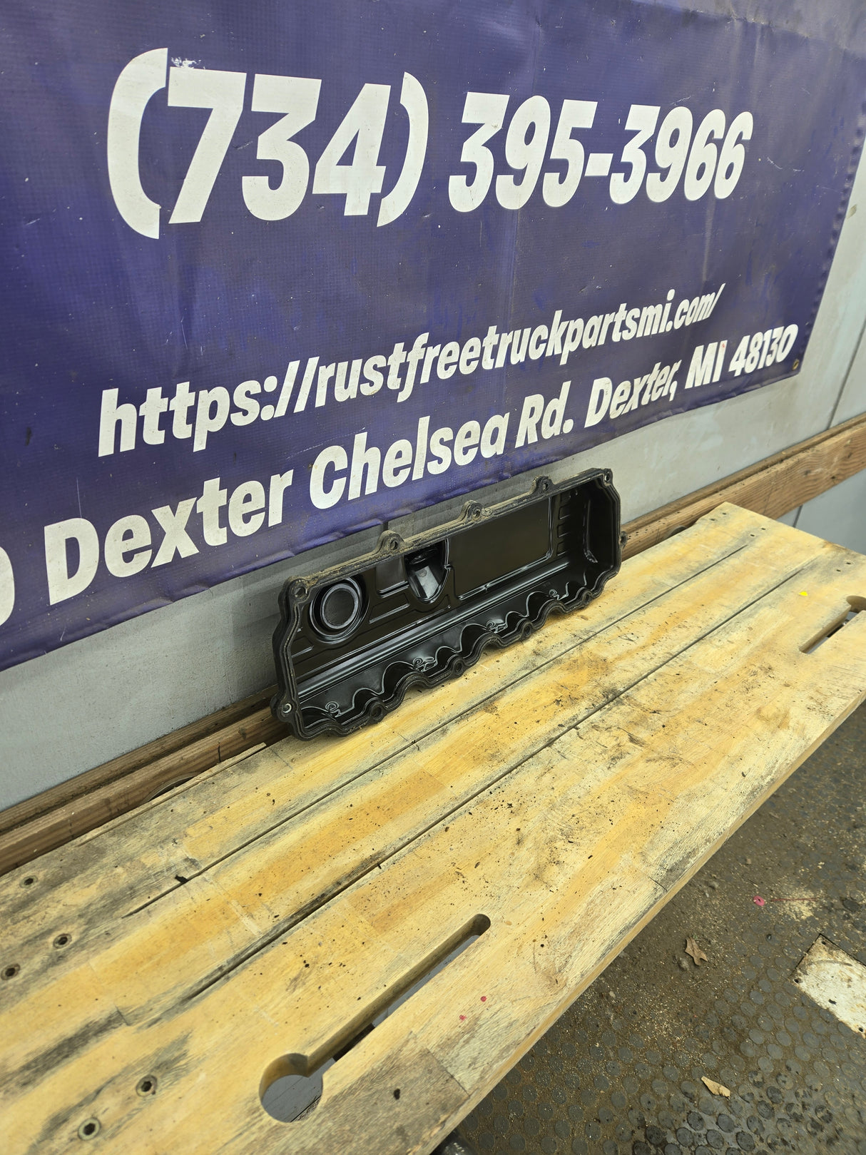 2004.5-2007 Ford 6.0L Power Stroke Passenger Side Valve Cover 1858581C1