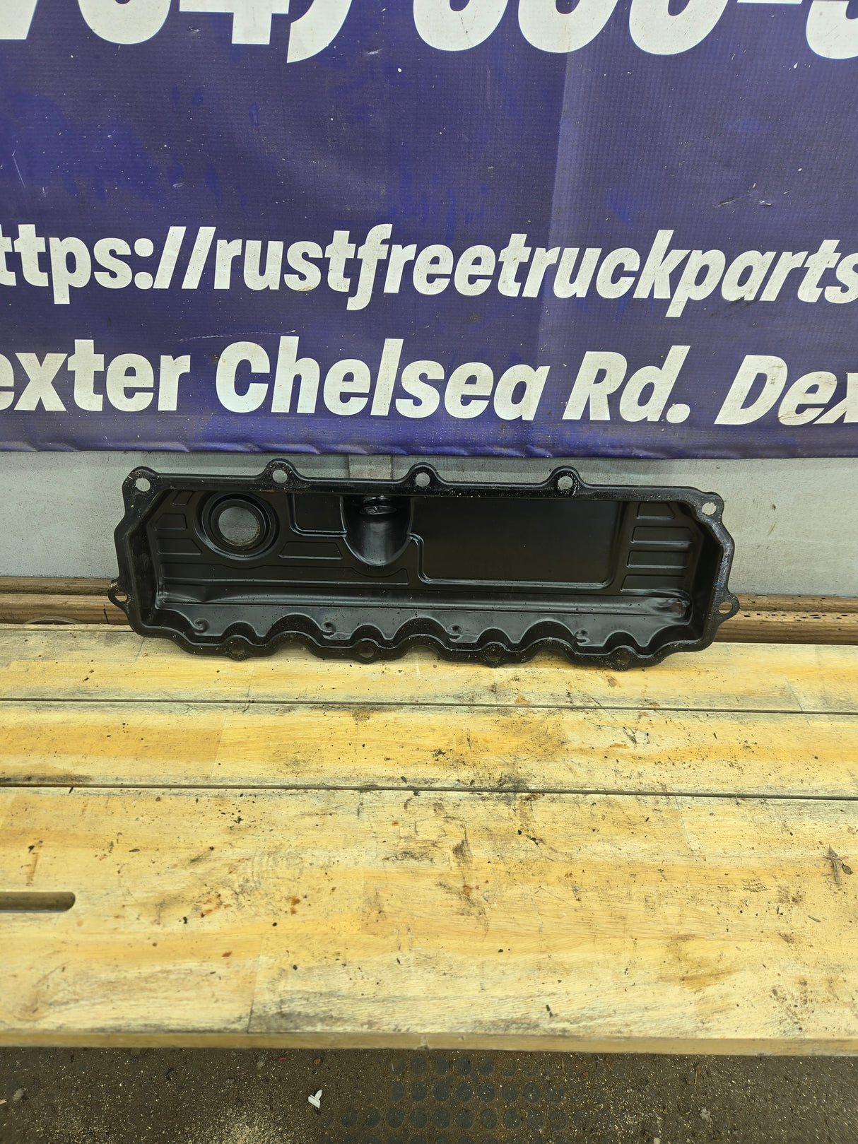 2004.5-2007 Ford 6.0L Power Stroke Passenger Side Valve Cover 1858581C1