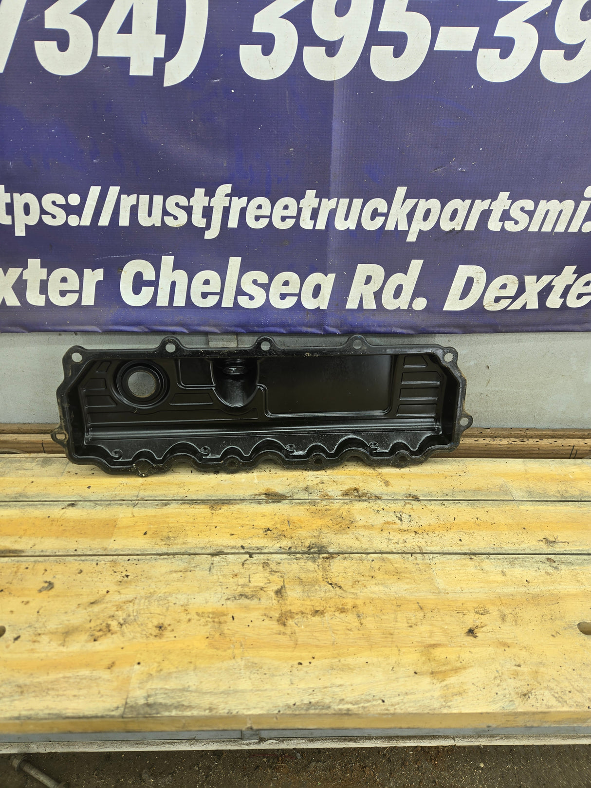 2004.5-2007 Ford 6.0L Power Stroke Passenger Side Valve Cover 1858581C1
