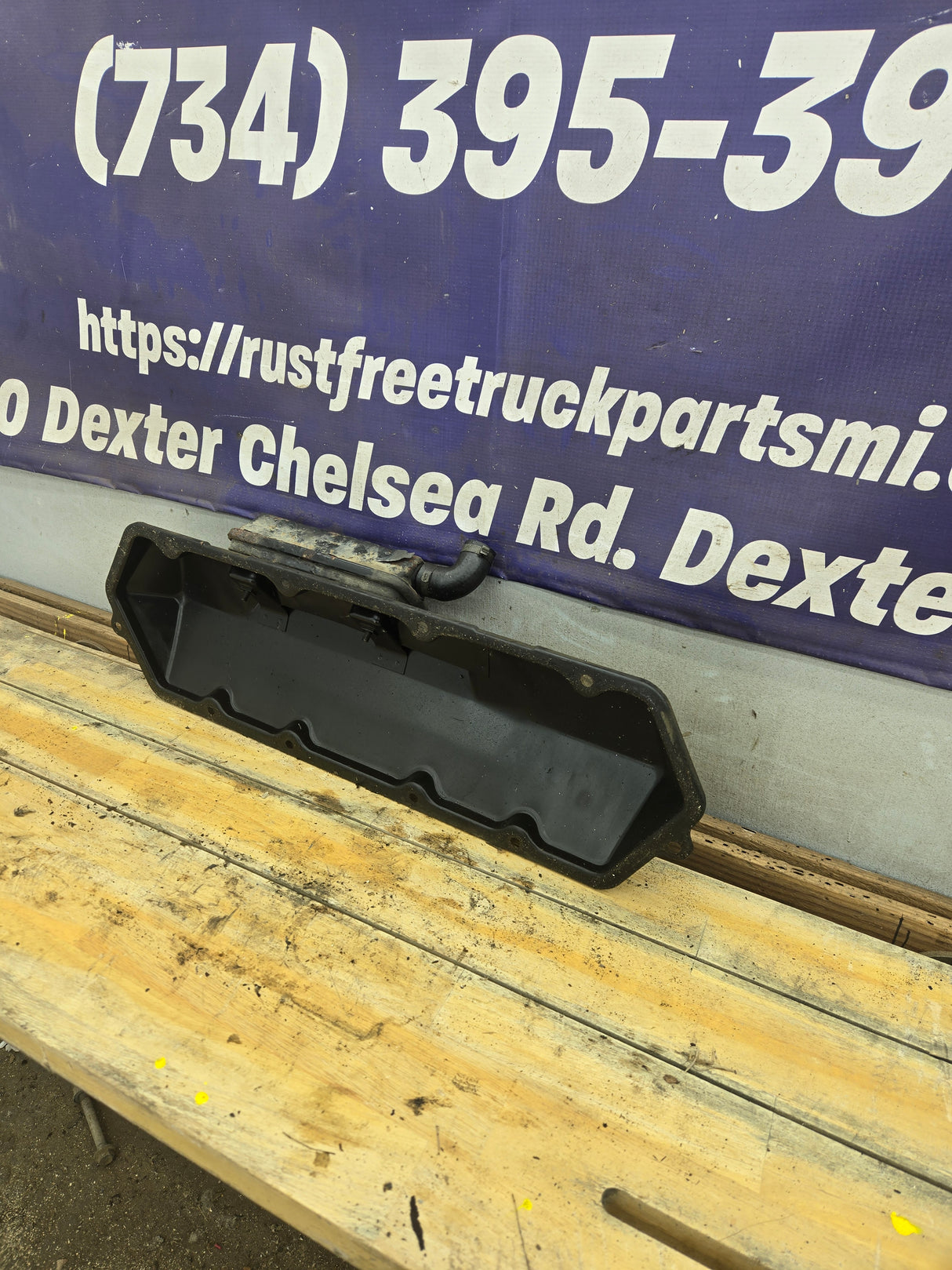 1999-2003 7.3L Power Stroke Driver Side Valve Cover Rust Free!