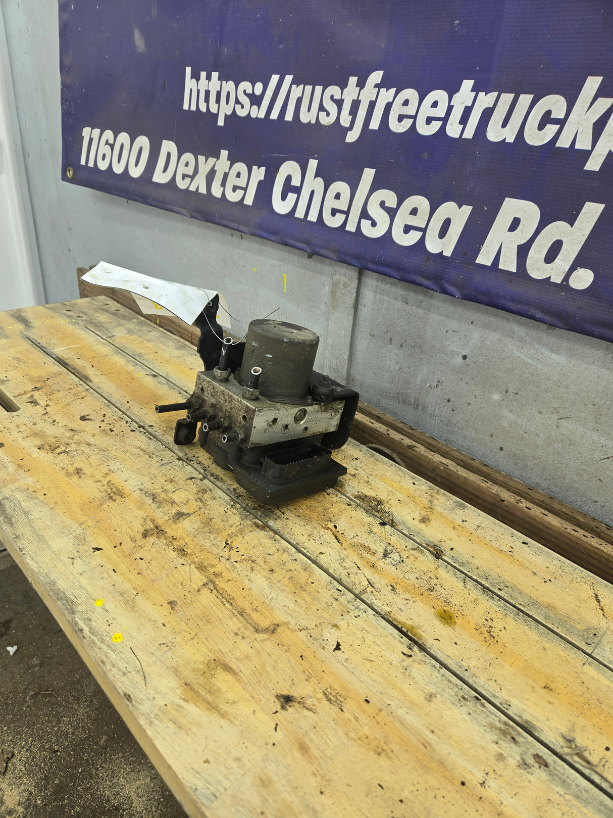 2009-2013 Chevrolet Silverado GMC 1500 ABS Pump Module Control Assembly