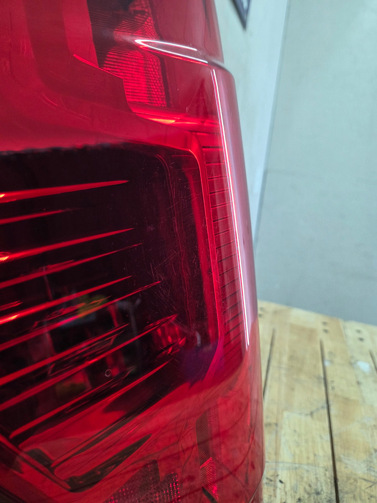 2020-2022 Ford Super Duty F250 F350 F450 F550 LH Driver Side Tail Light Halogen LC3B-13B505-AD