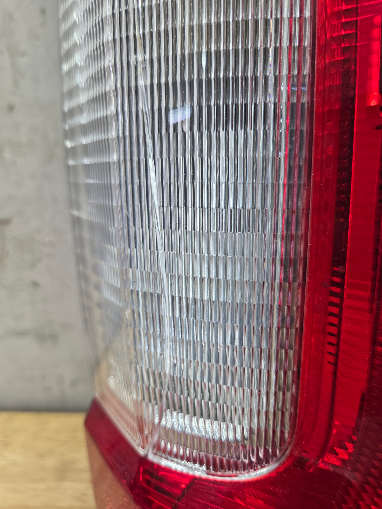 2017-2019 Ford Super Duty F250 F350 F450 F550 RH Passenger Side Tail Light Halogen HC3B-13B504-AD