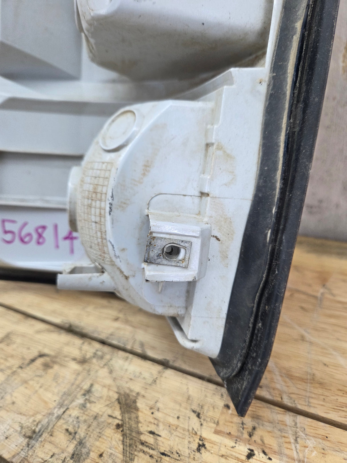 2016-2019 GMC Sierra 1500 2500 3500HD Passenger Side RH Halogen Taillight 84288725