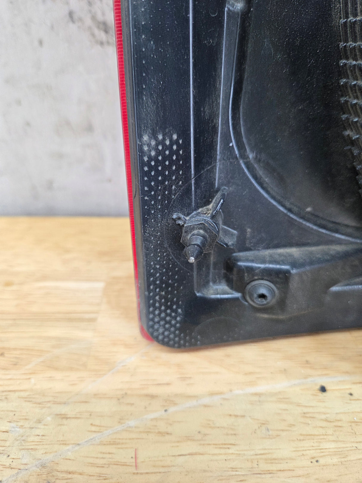 2017-2019 Ford Super Duty F250 F350 F450 F550 RH Passenger Side Tail Light Halogen HC3B-13B504-AD